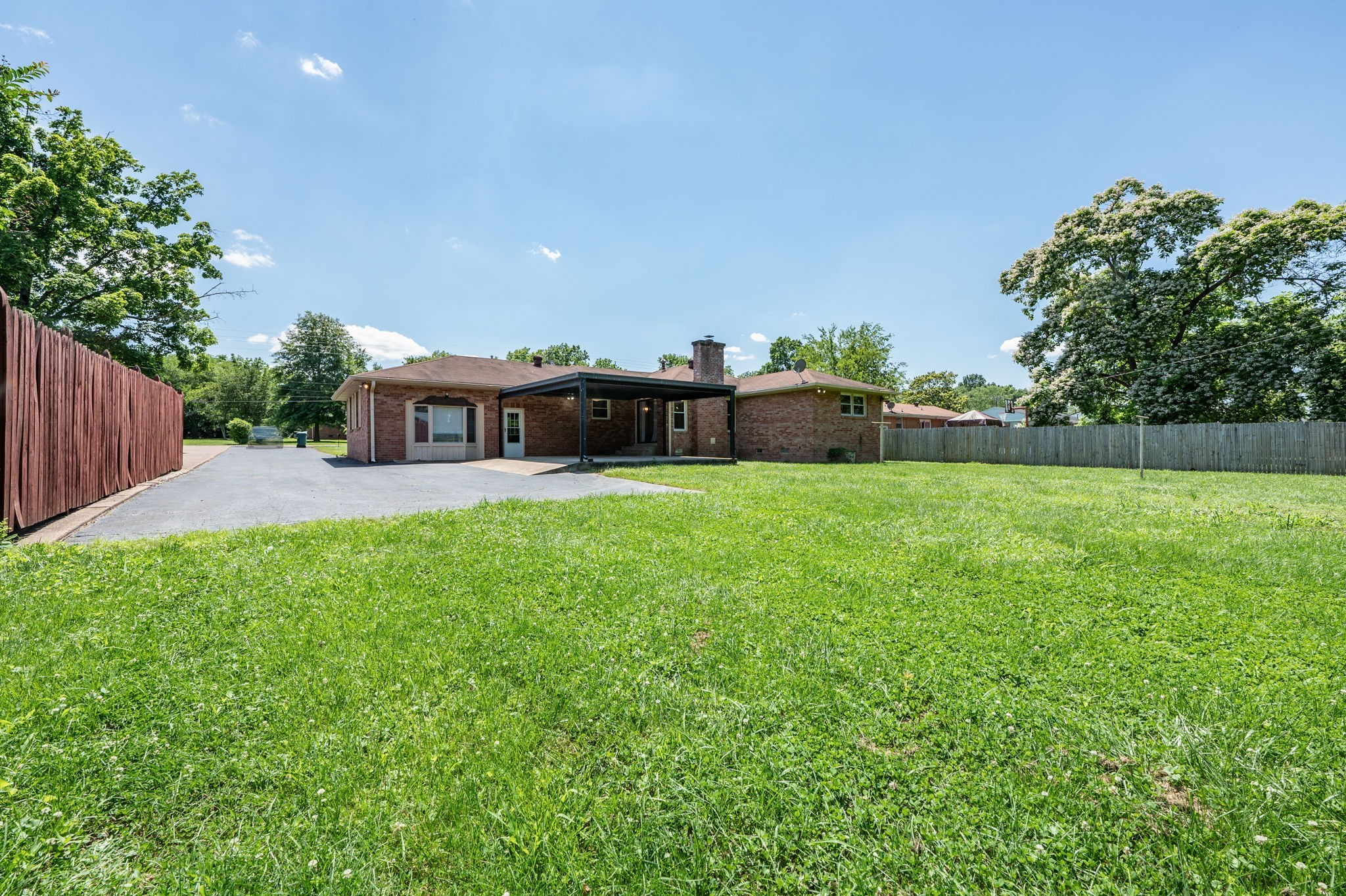 1619 Edgewood Dr Property Photo 43