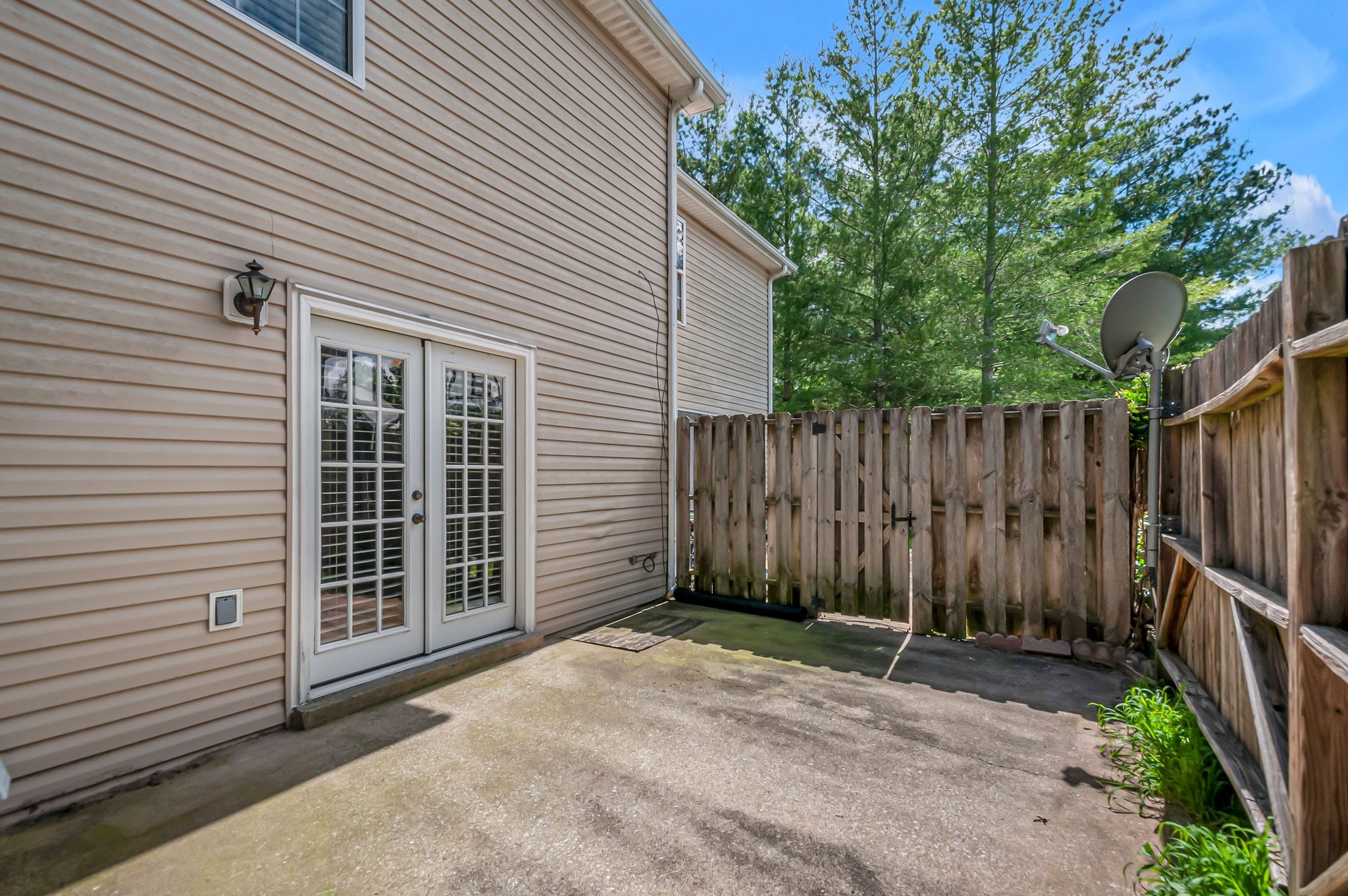 7204 Rosemary Ct Property Photo 22