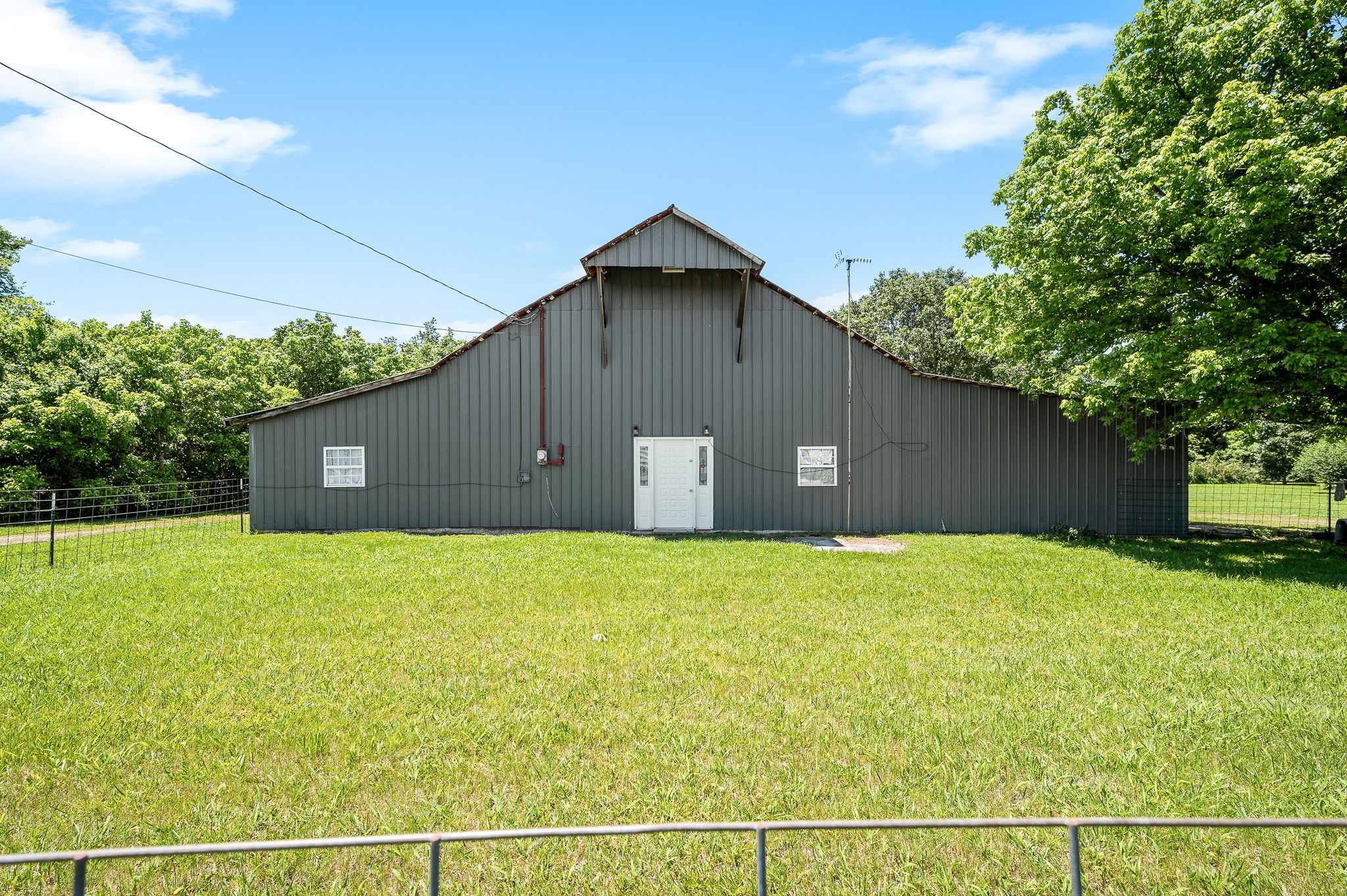 2520 Franklin Pike Property Photo 3