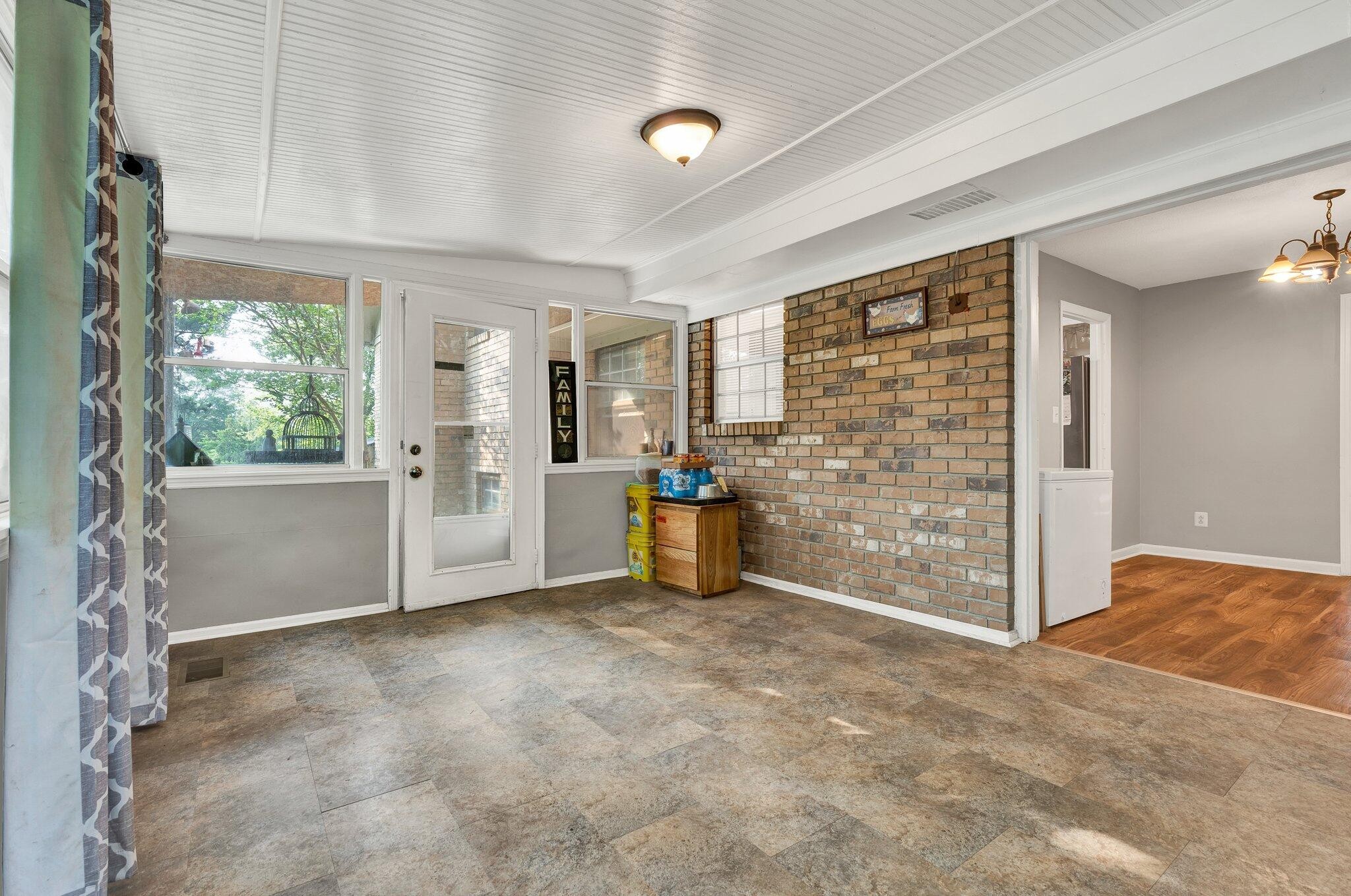 4028 Tomahawk Circle, Nw Property Photo 35
