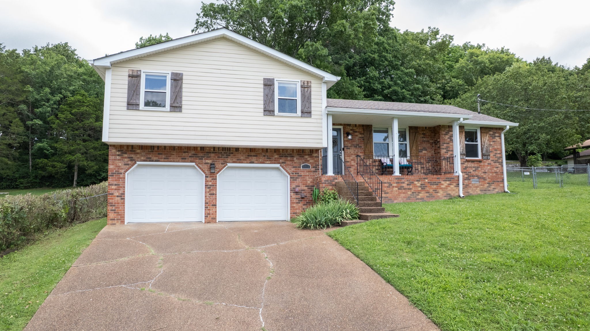 2432 Ponderosa Way Property Photo 1