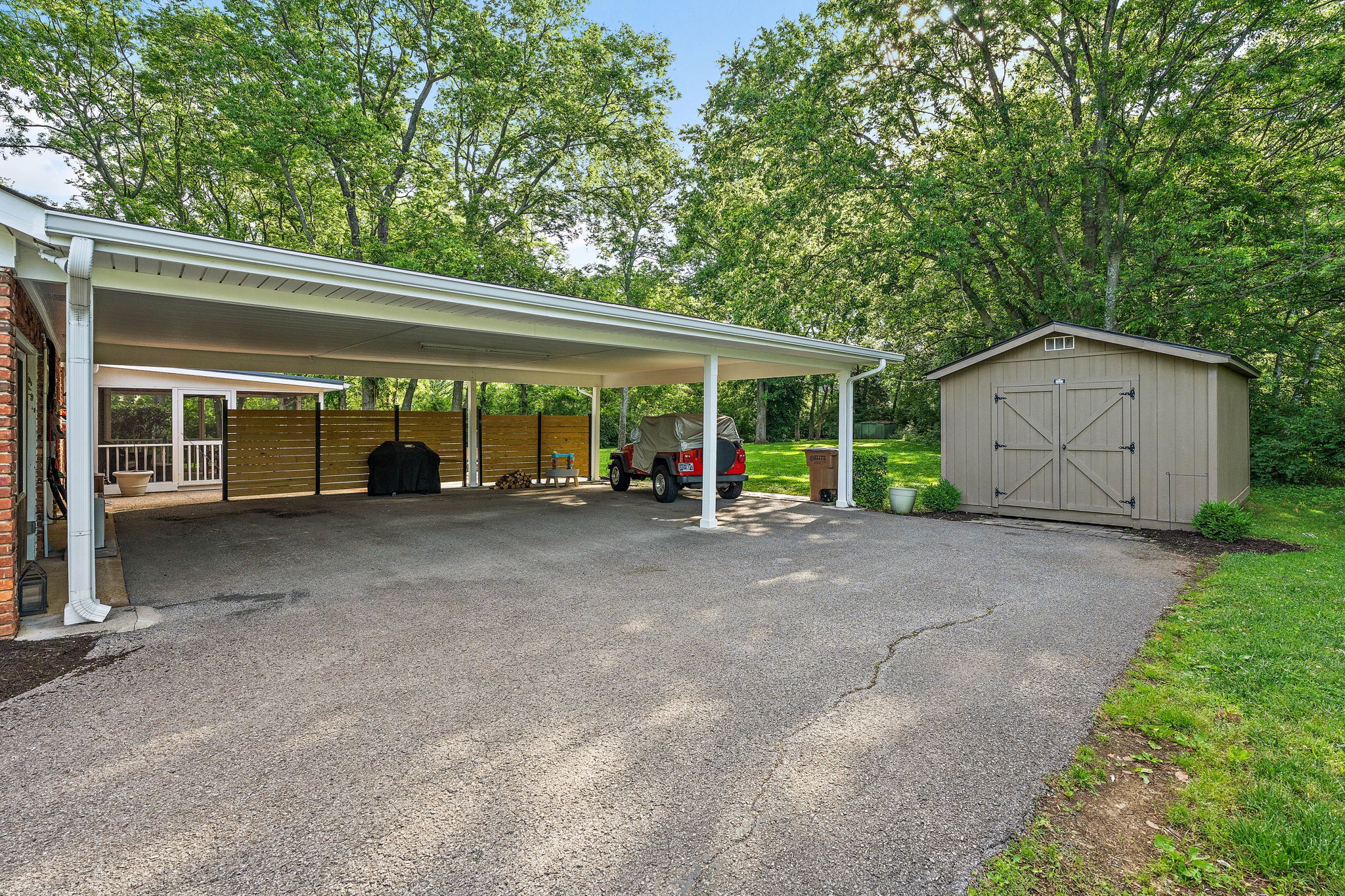 1518 Lipscomb Dr Property Photo 16
