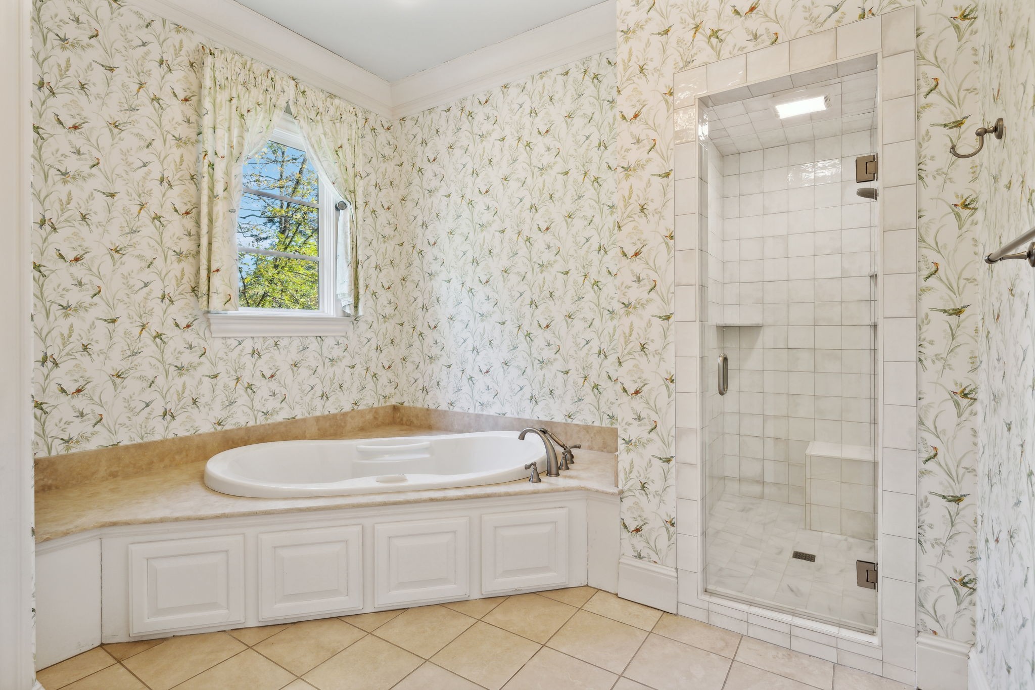 1810 Tyne Blvd Property Photo 45