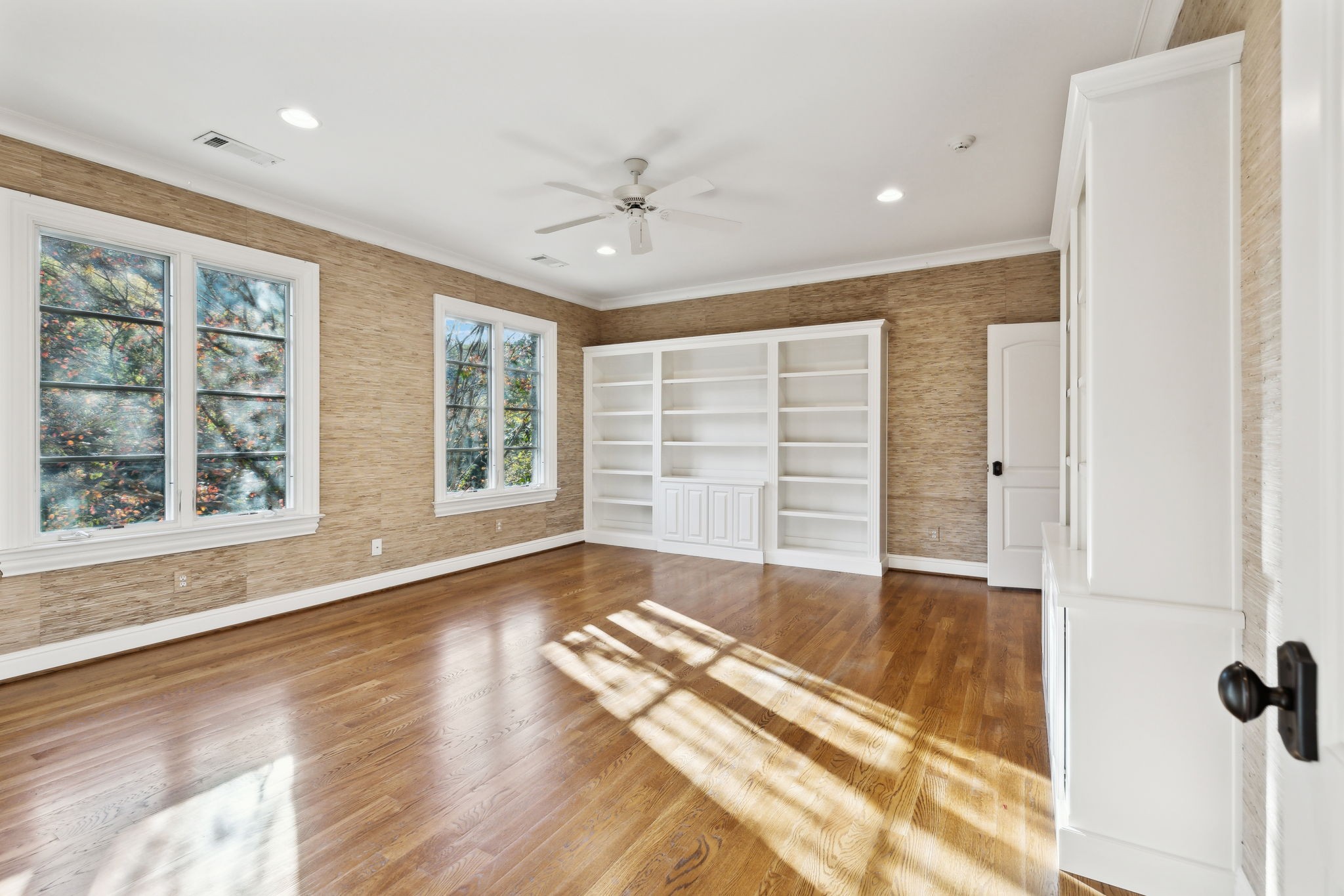 1810 Tyne Blvd Property Photo 49