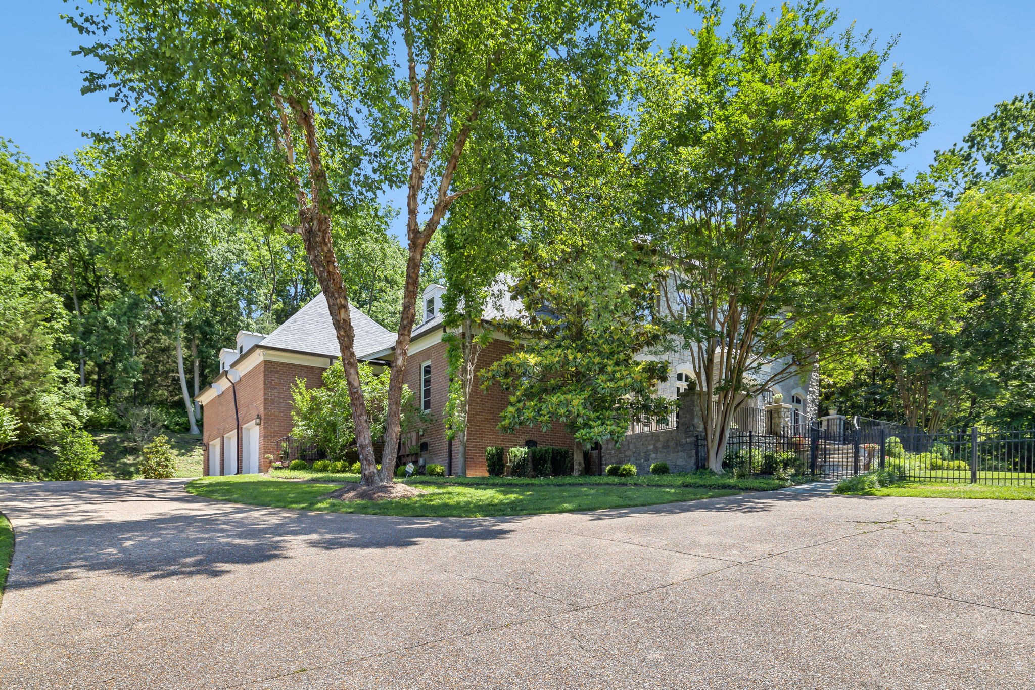 1810 Tyne Blvd Property Photo 73