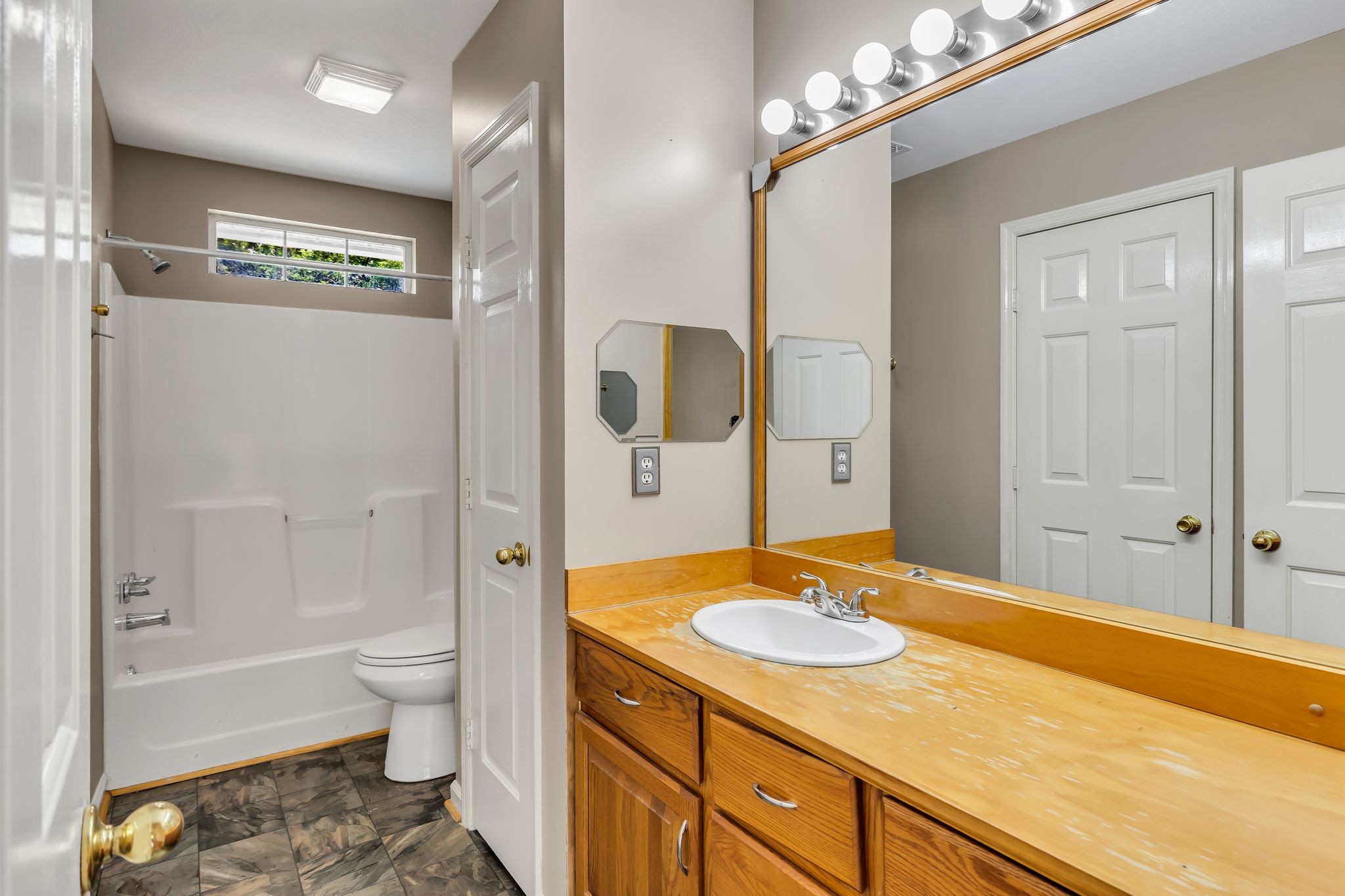 1510 Walnut Hills Dr Property Photo 18