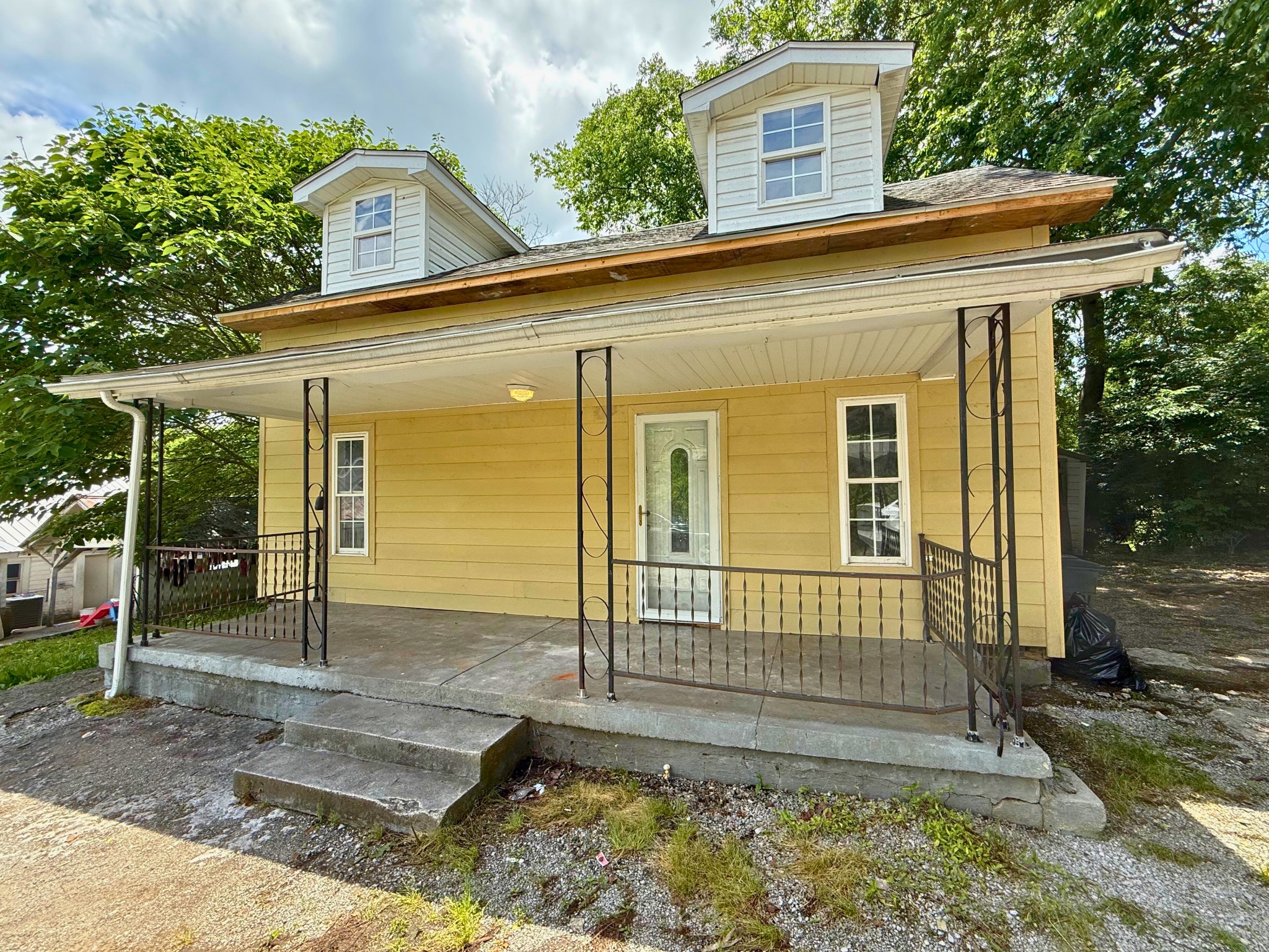 10261/2 Bridge St Property Photo 1