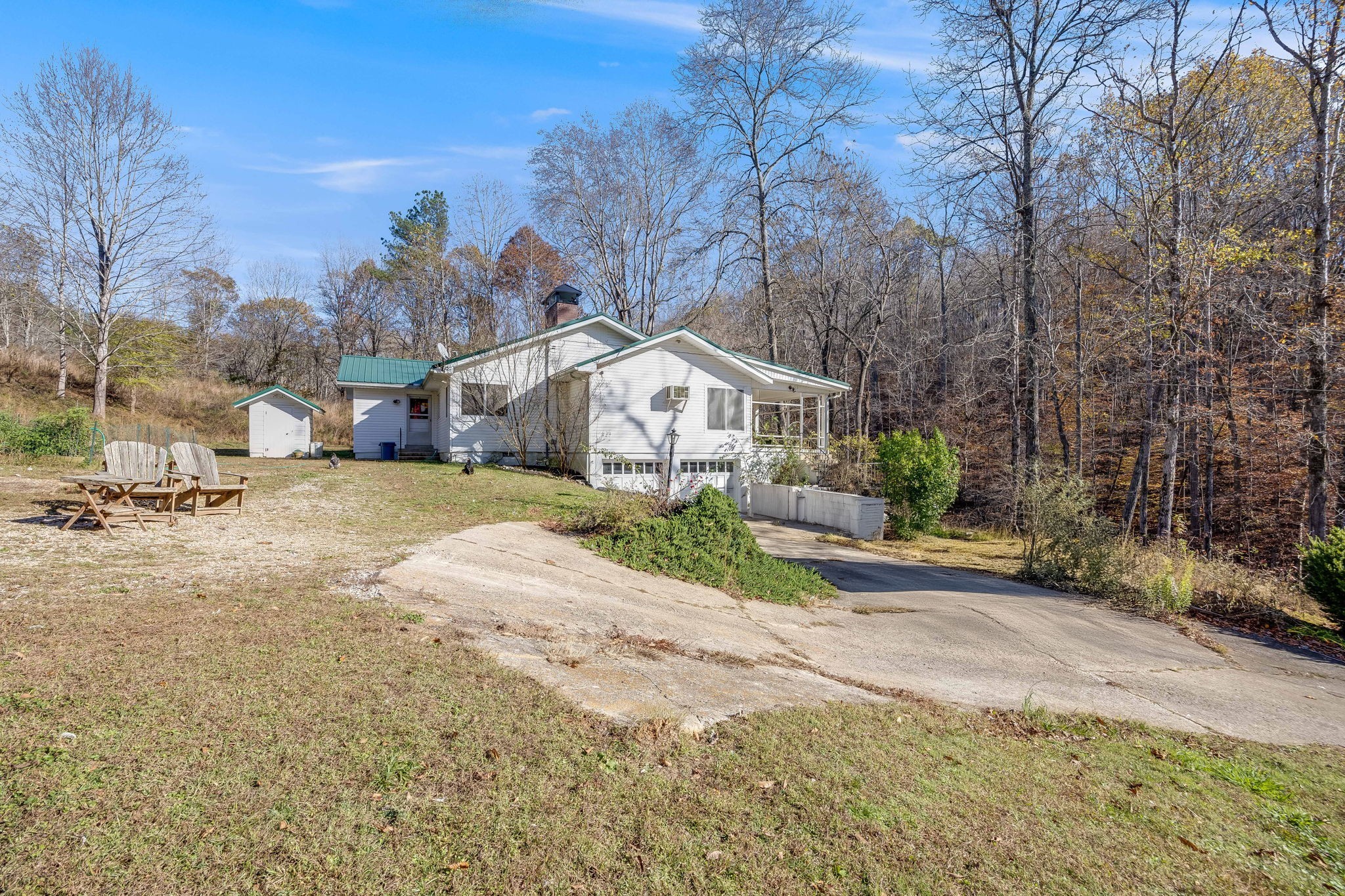 115 Buddy Nutt Rd Property Photo 1