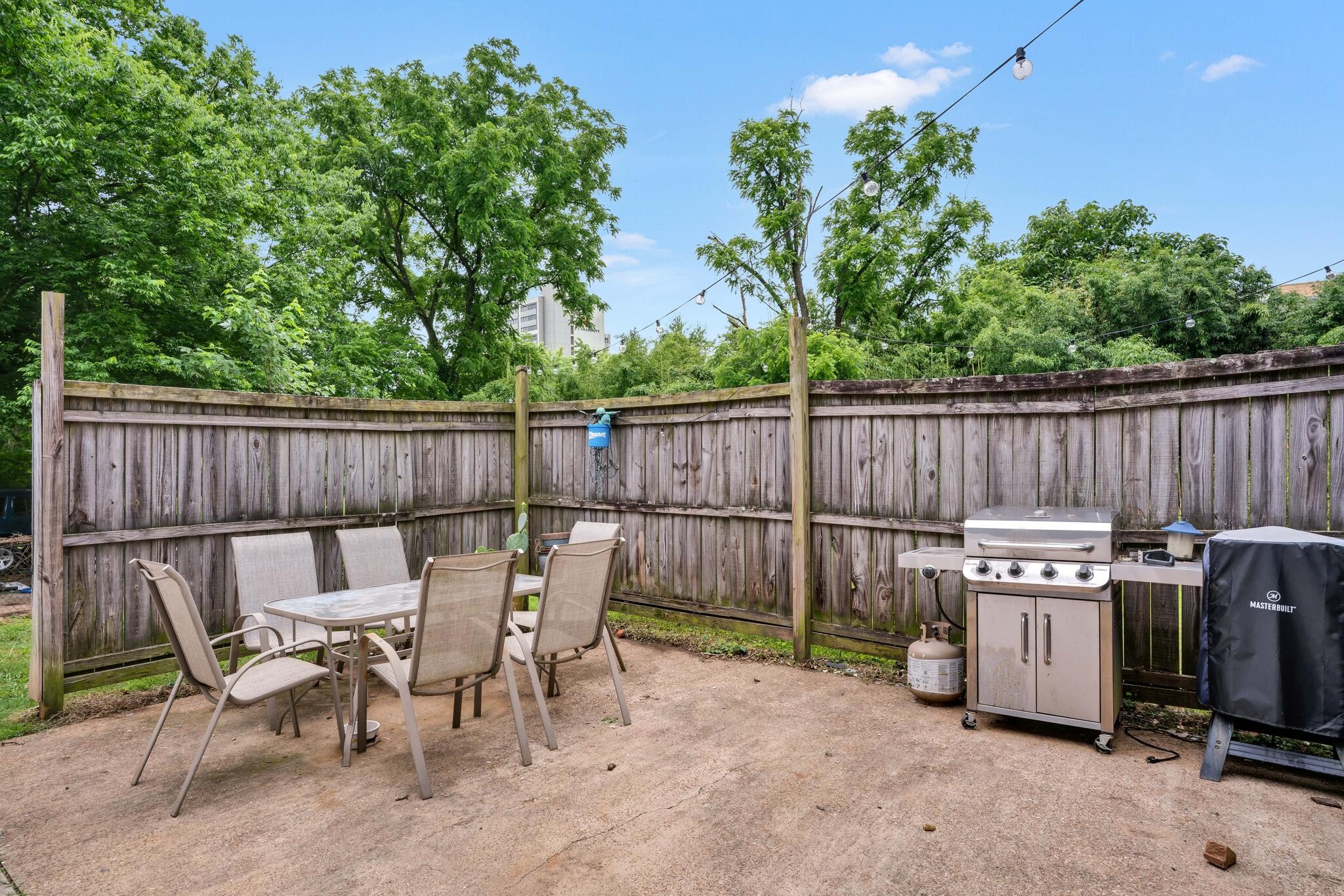 2217 Larimore Dr Property Photo 31
