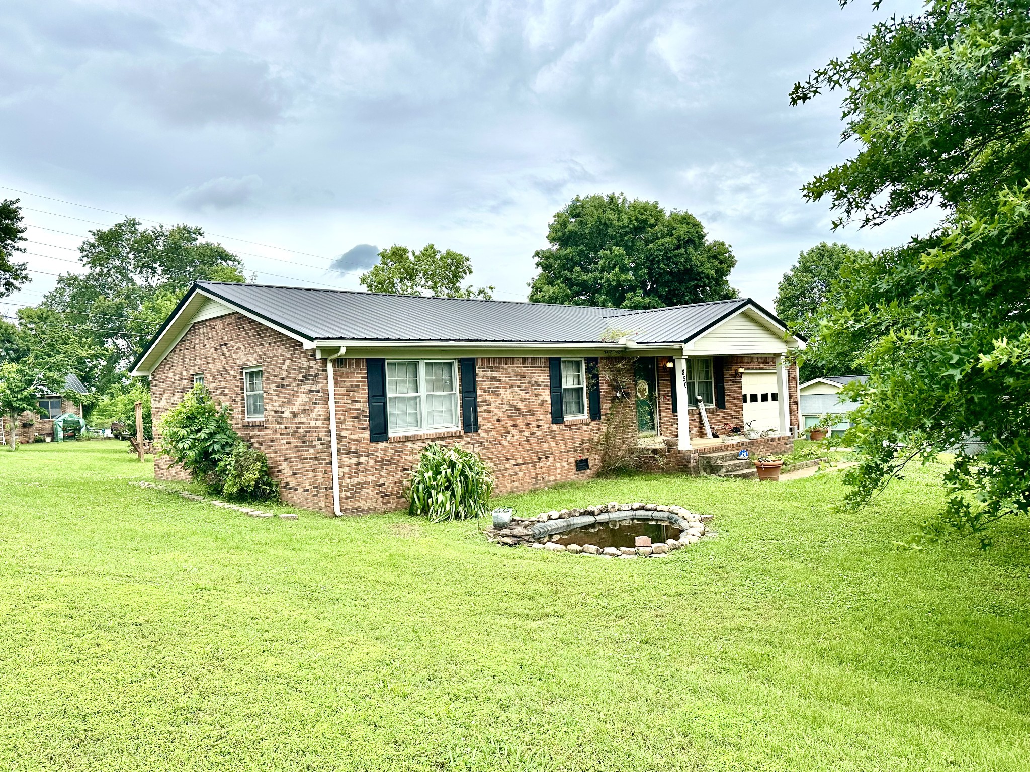 850 Brenda Dr Property Photo 1