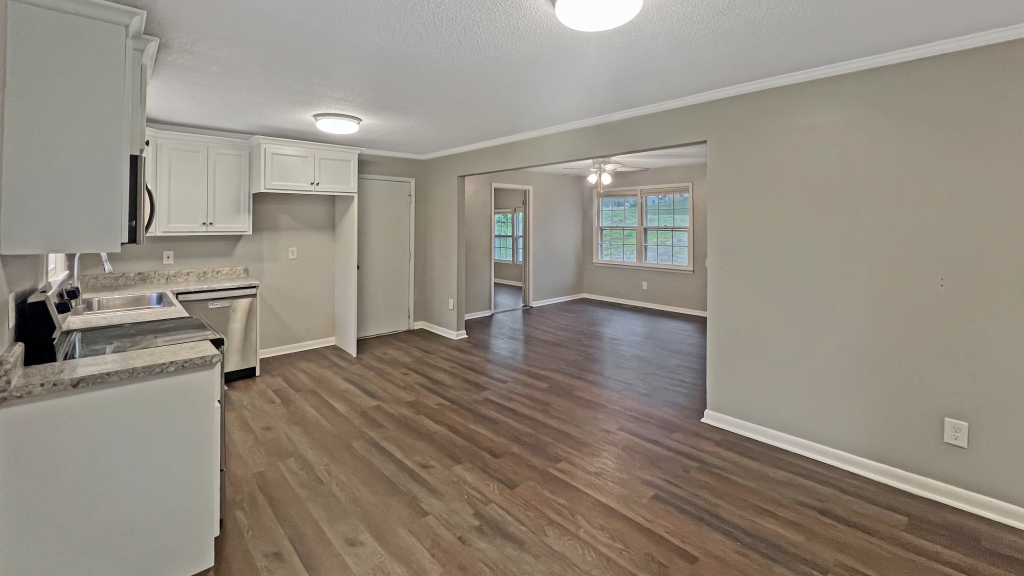 2209 Trotwood Dr Property Photo 6