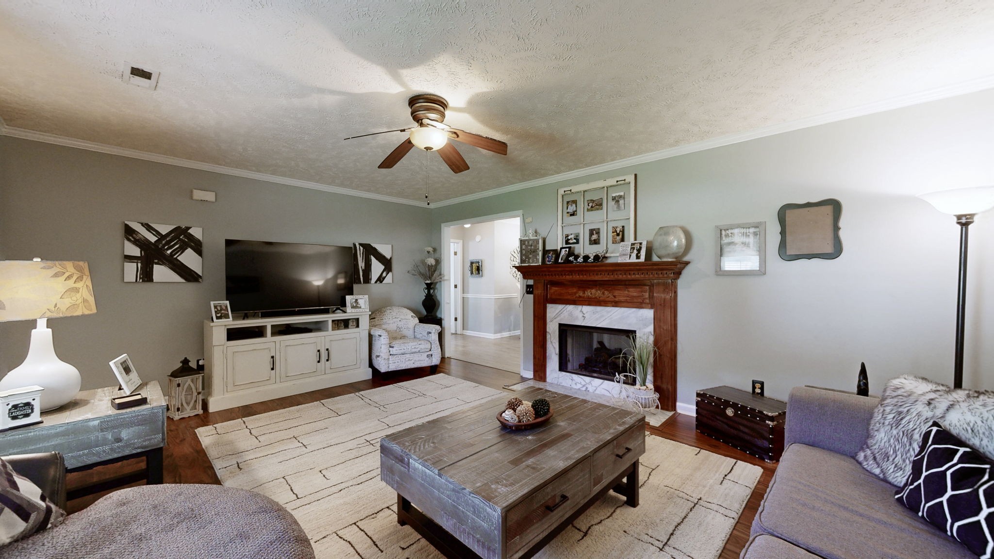 813 Chaney Woods Dr Property Photo 1