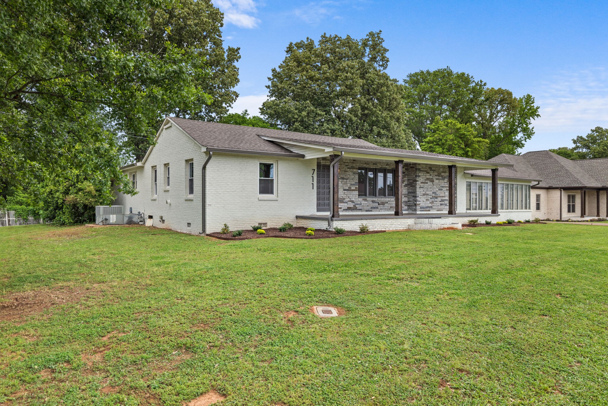 711 Ford Ave Property Photo 4