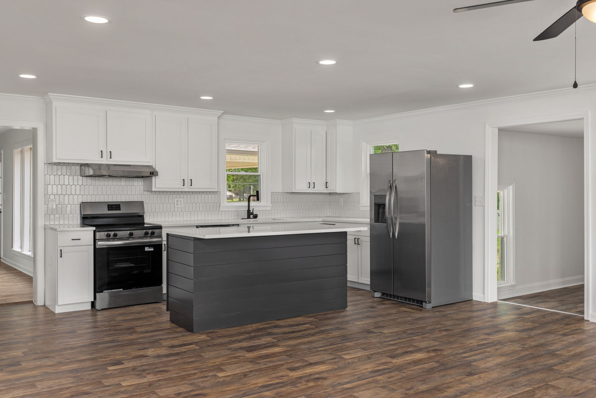 711 Ford Ave Property Photo 7