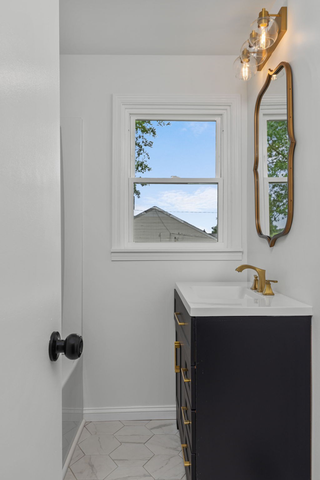 711 Ford Ave Property Photo 25