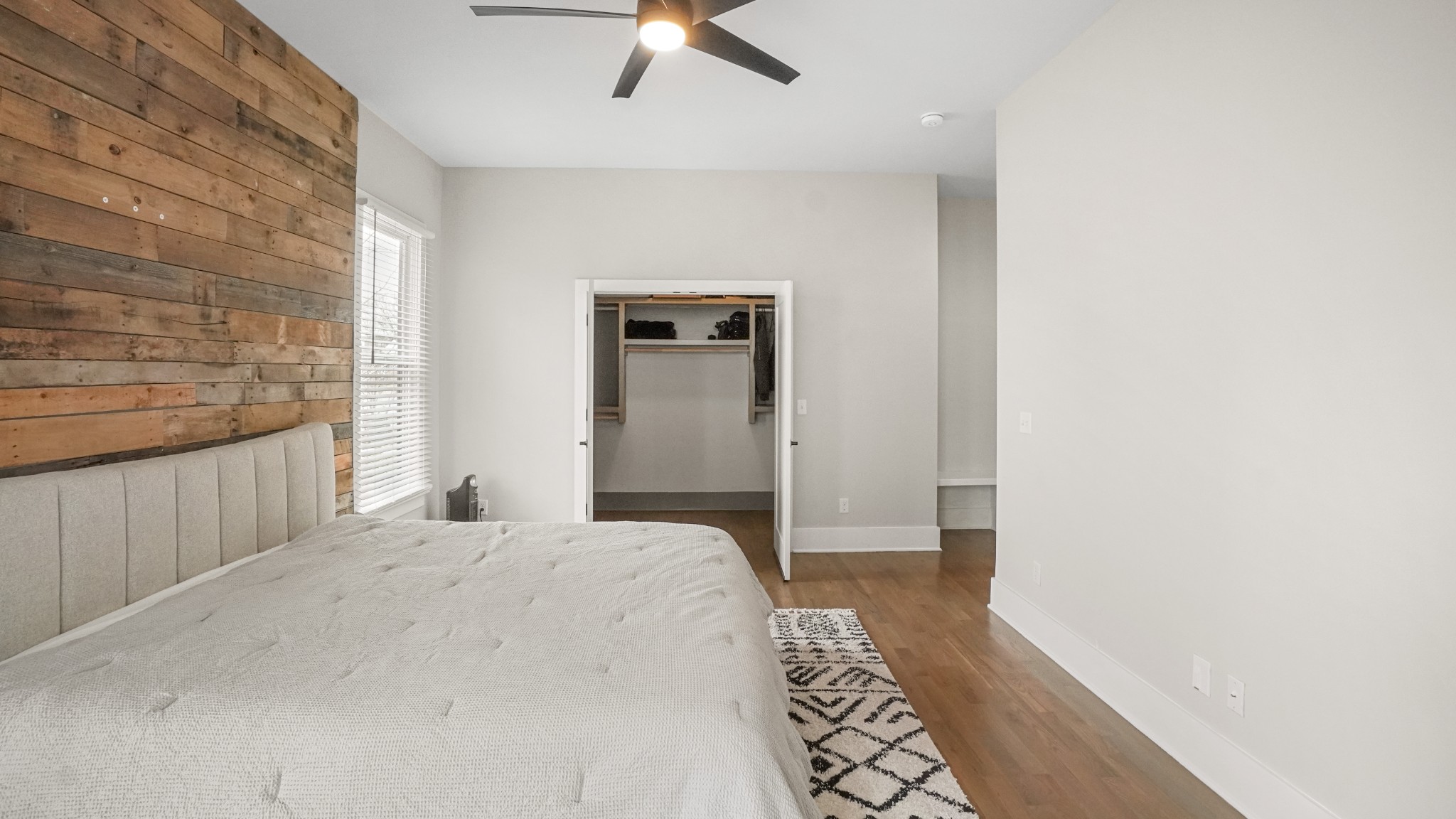 1108b Glenview Dr Property Photo 18