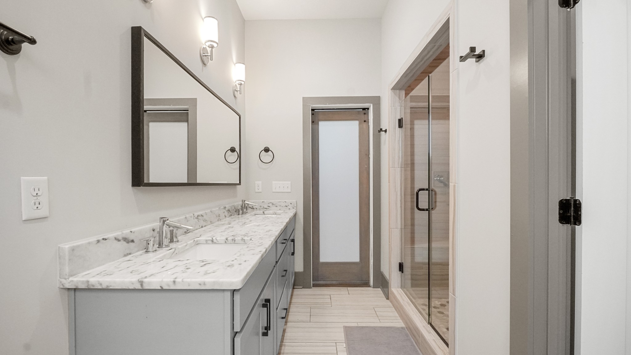 1108b Glenview Dr Property Photo 22