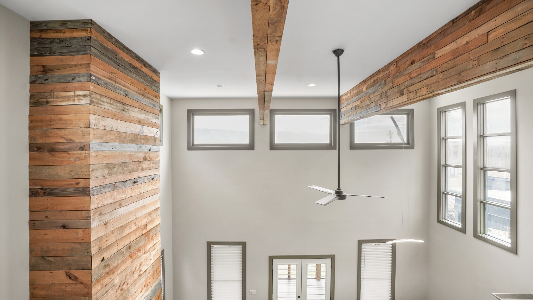 1108b Glenview Dr Property Photo 25