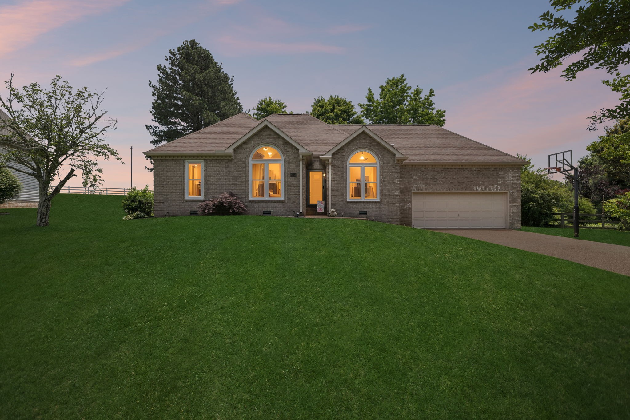 2754 Douglas Ln Property Photo 1