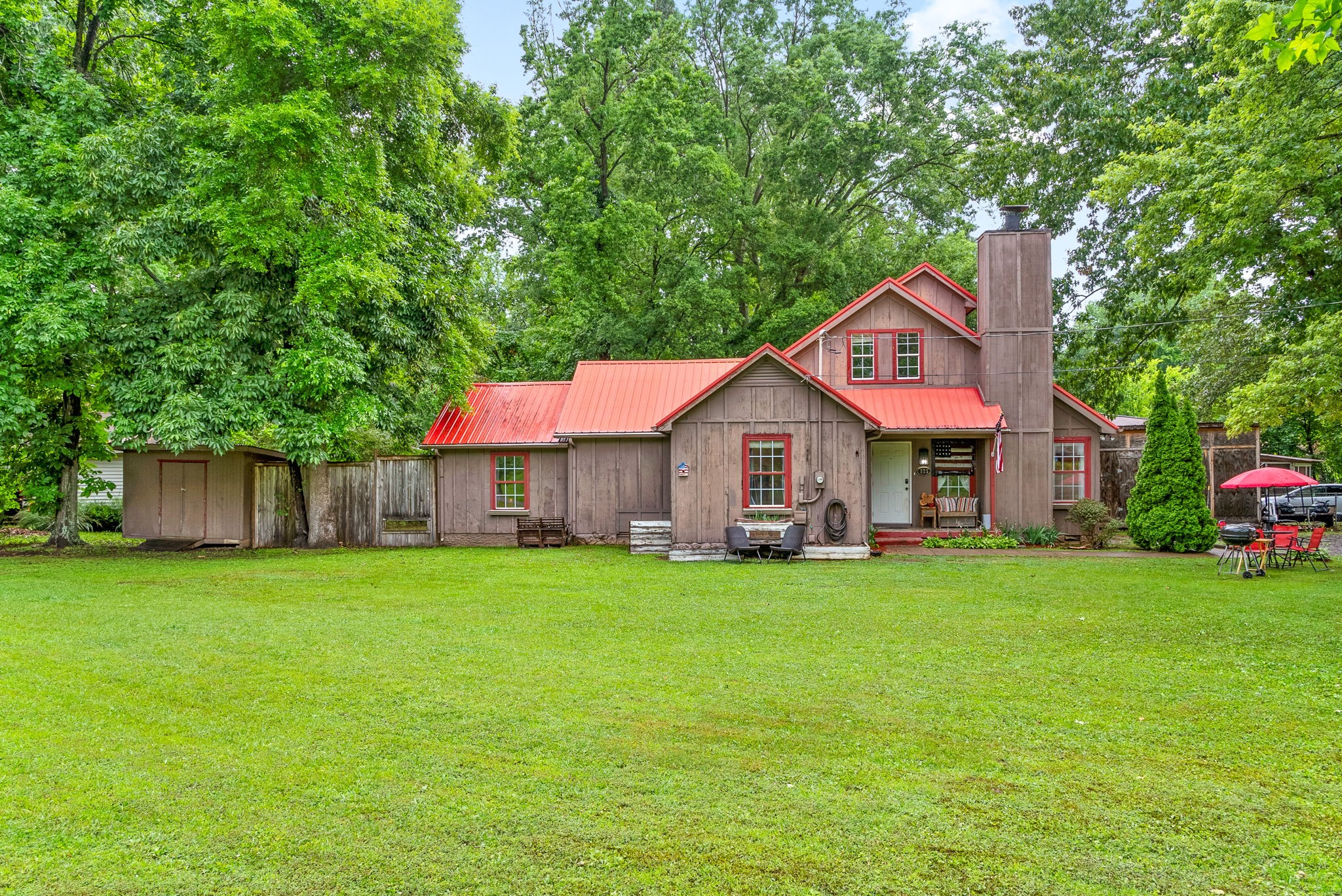 525 Inver Ln Property Photo 1