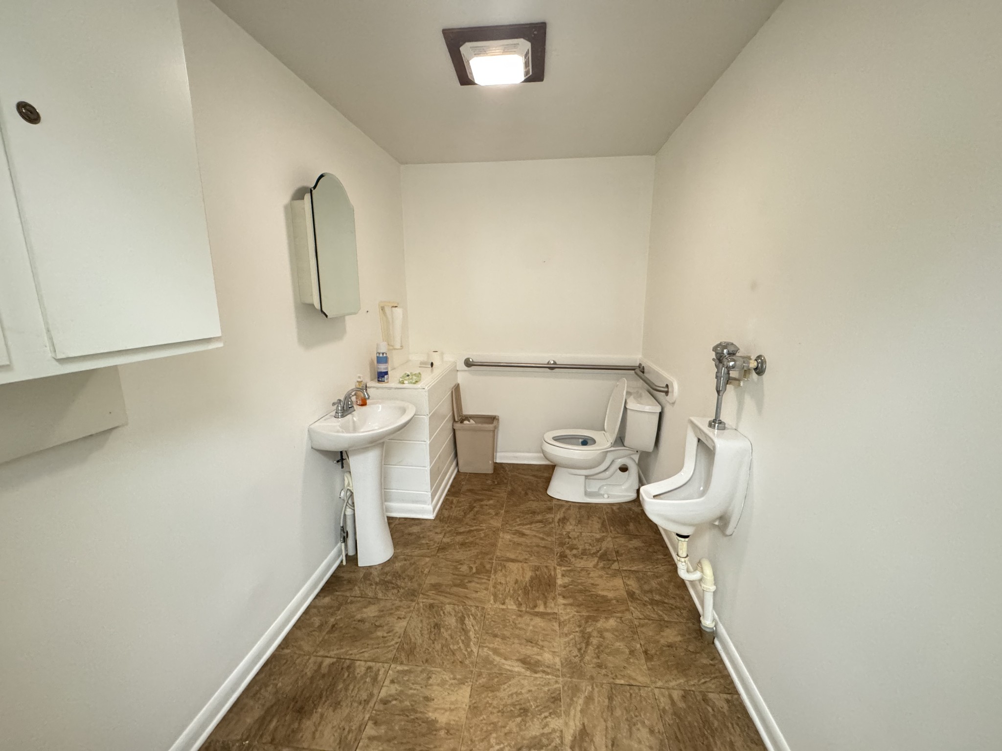 800 Maplehill Dr Property Photo 16