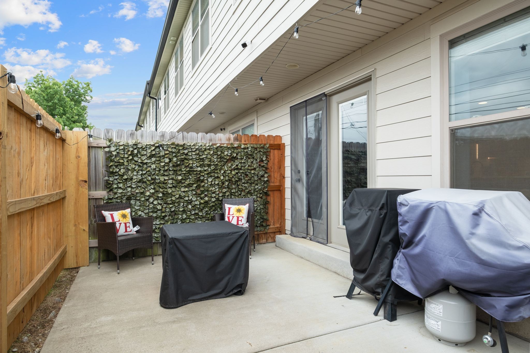 259 Signature Pl Property Photo 11