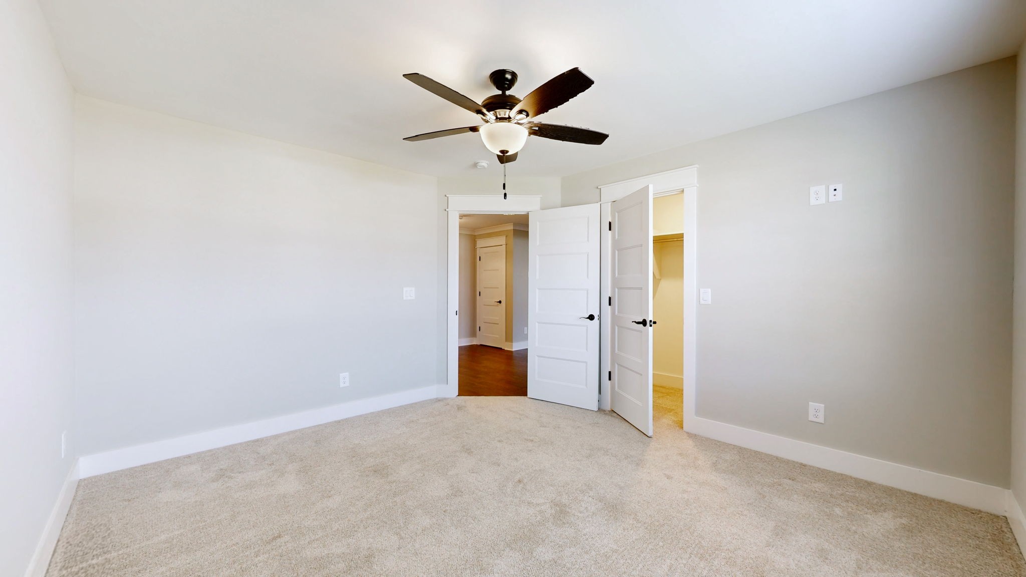 2713 Carousel Dr Property Photo 29