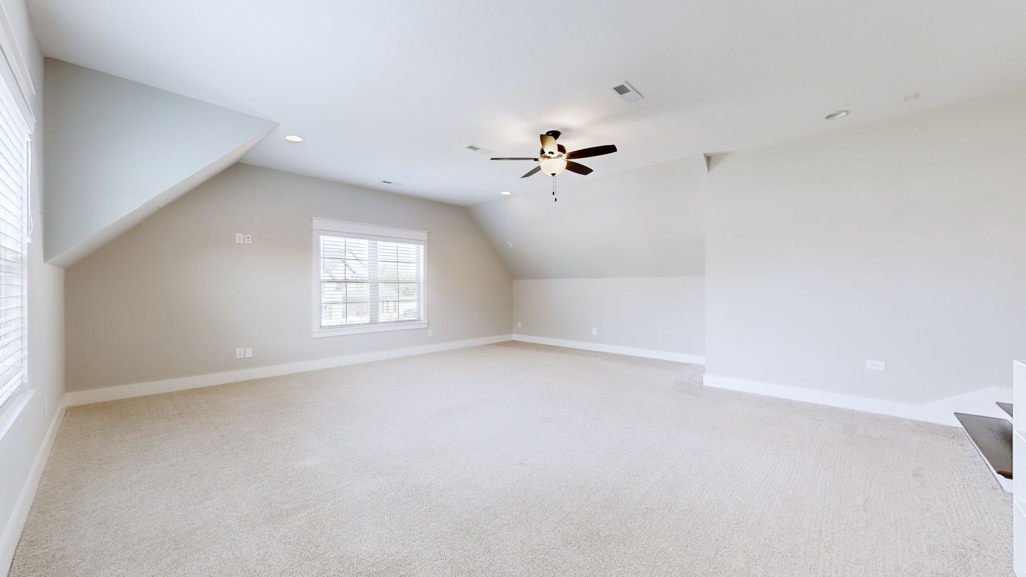 2713 Carousel Dr Property Photo 36
