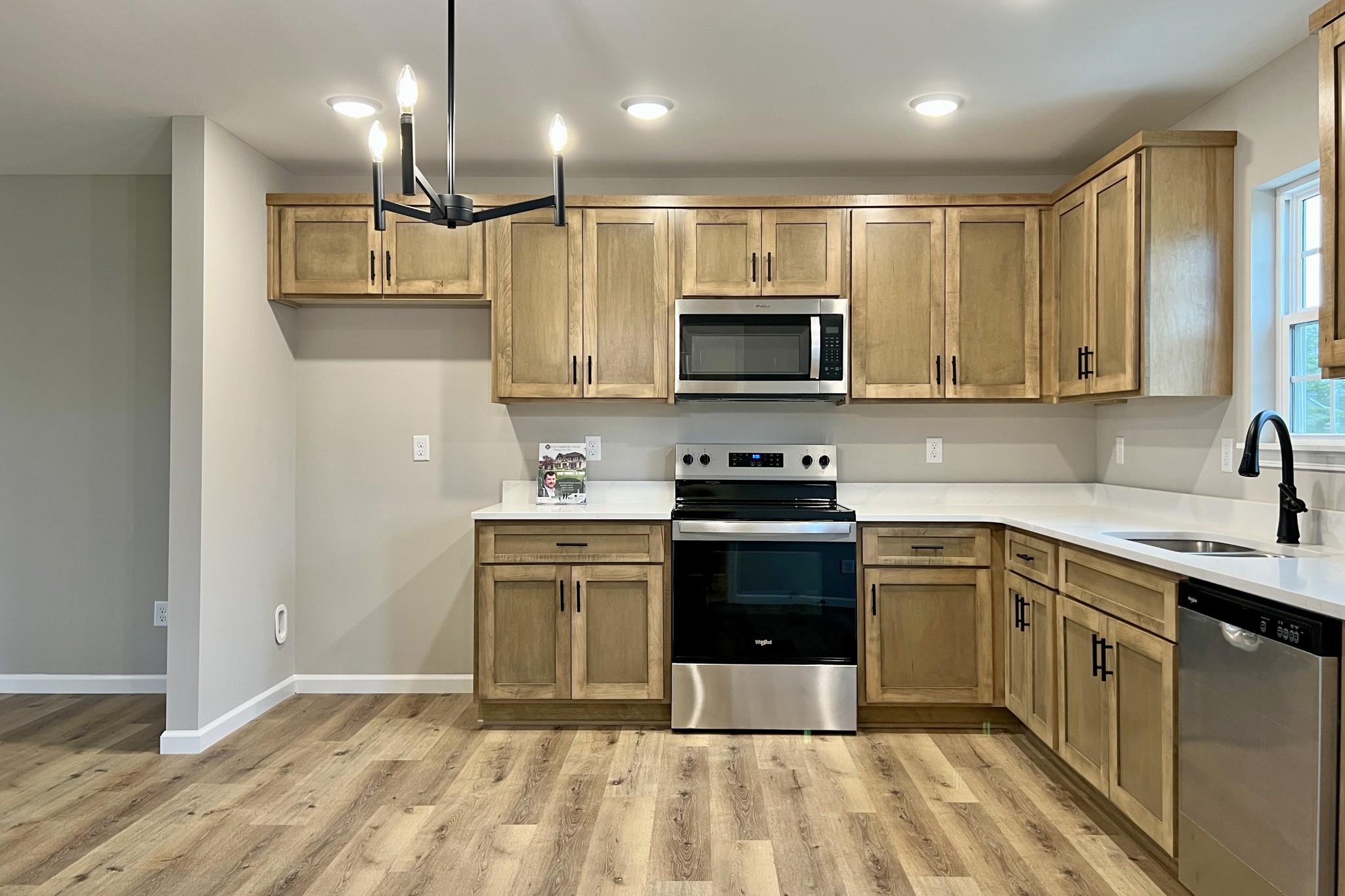 1101 Brook Court Property Photo 4