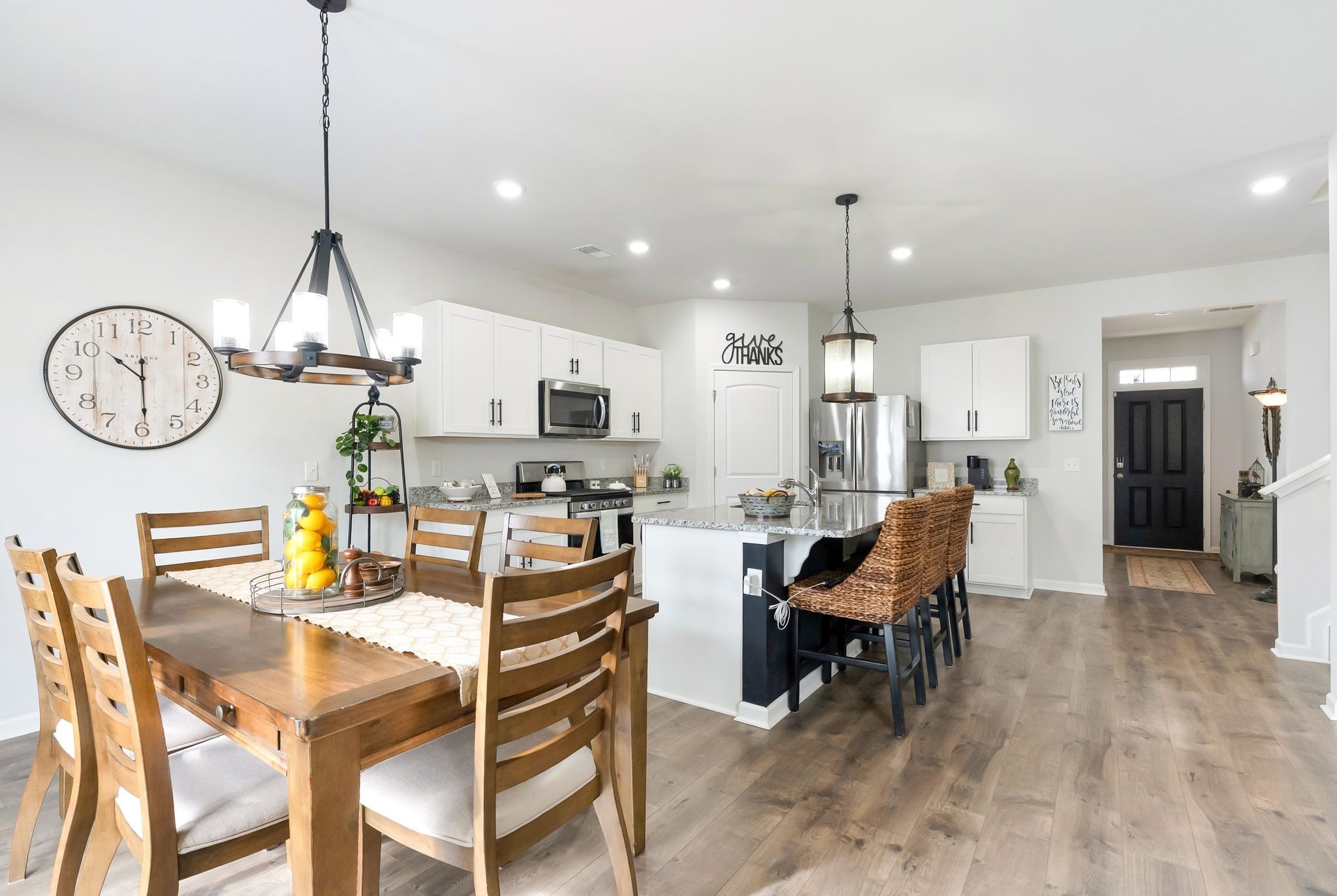4043 Beach Way Property Photo 16