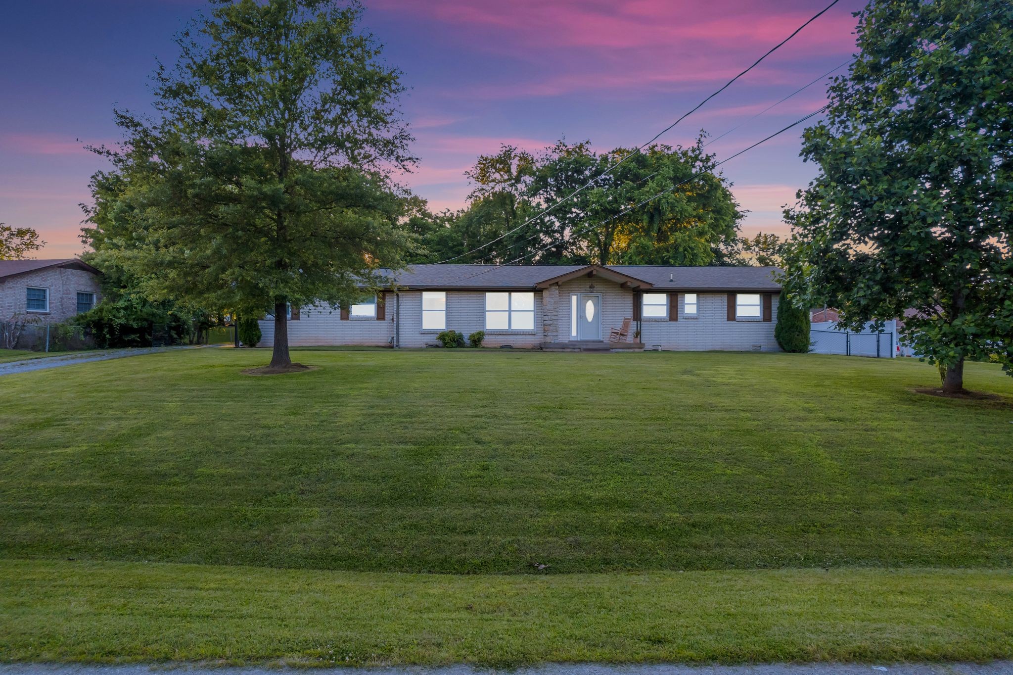 102 Lagrange Dr Property Photo 3