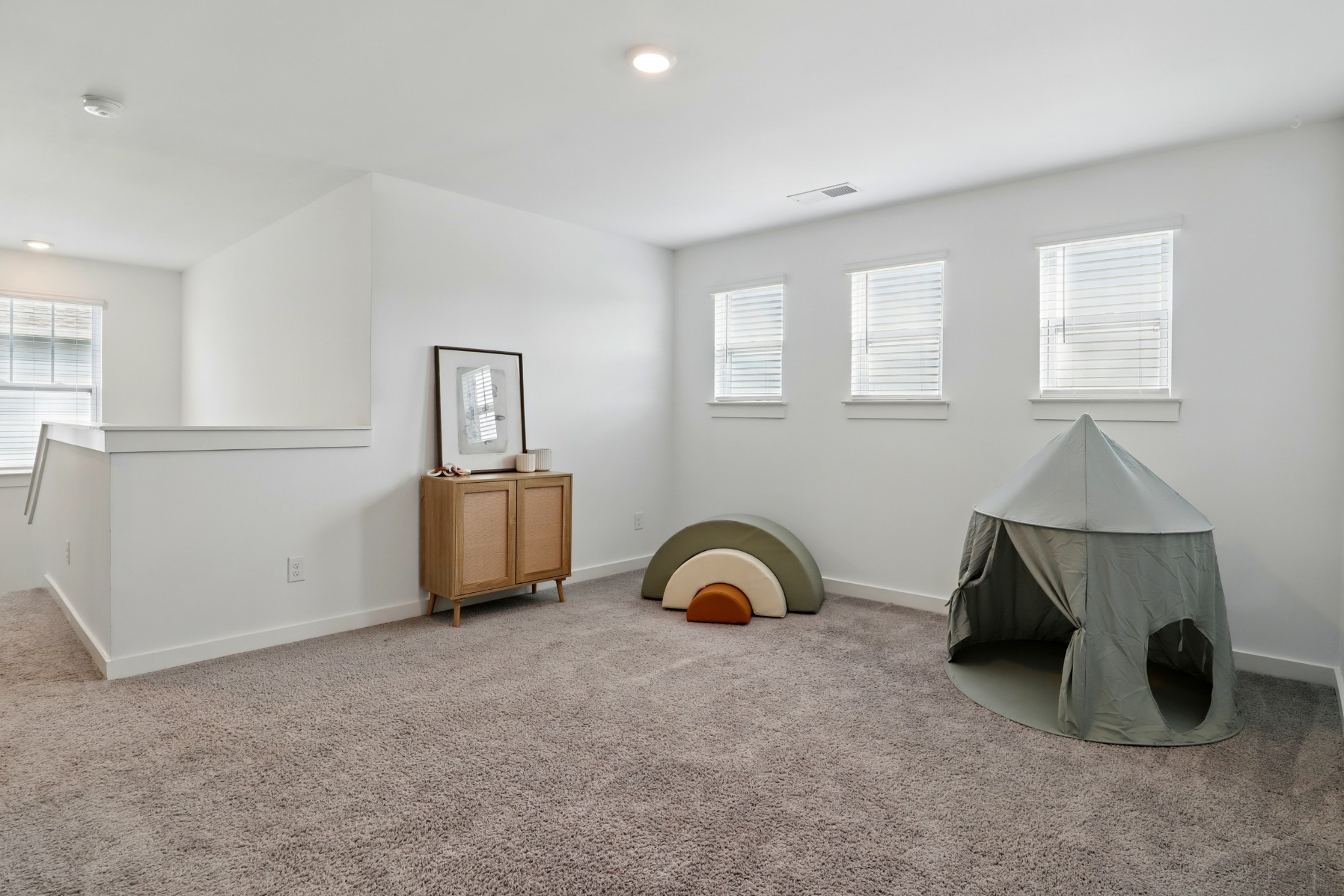 836 Ewell Farm Dr Property Photo 20