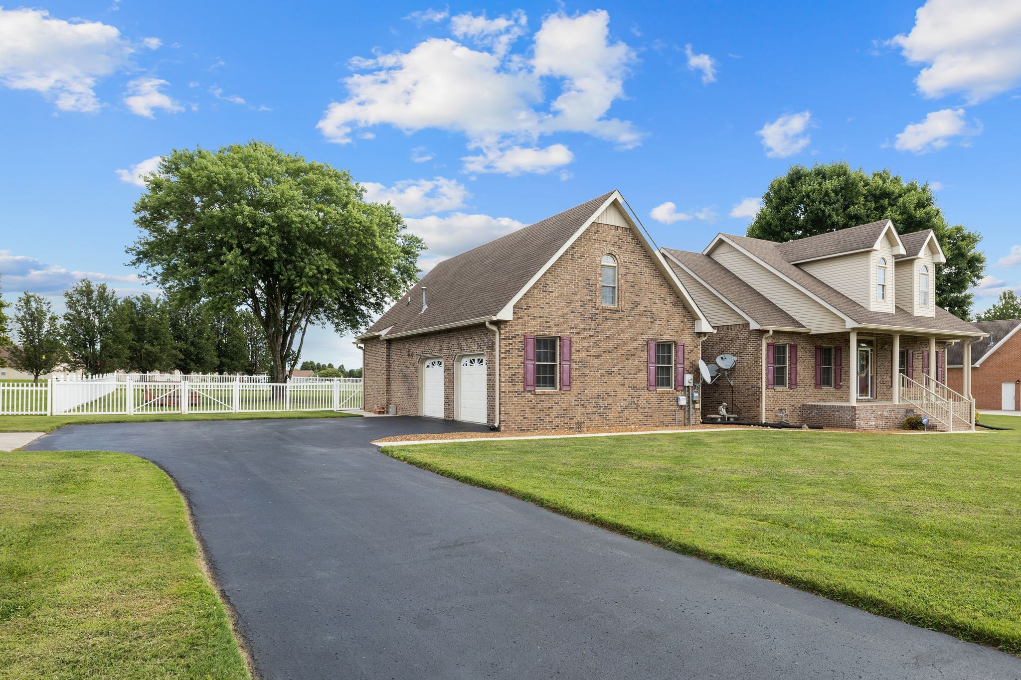 69 Courtnea Ln Property Photo 1