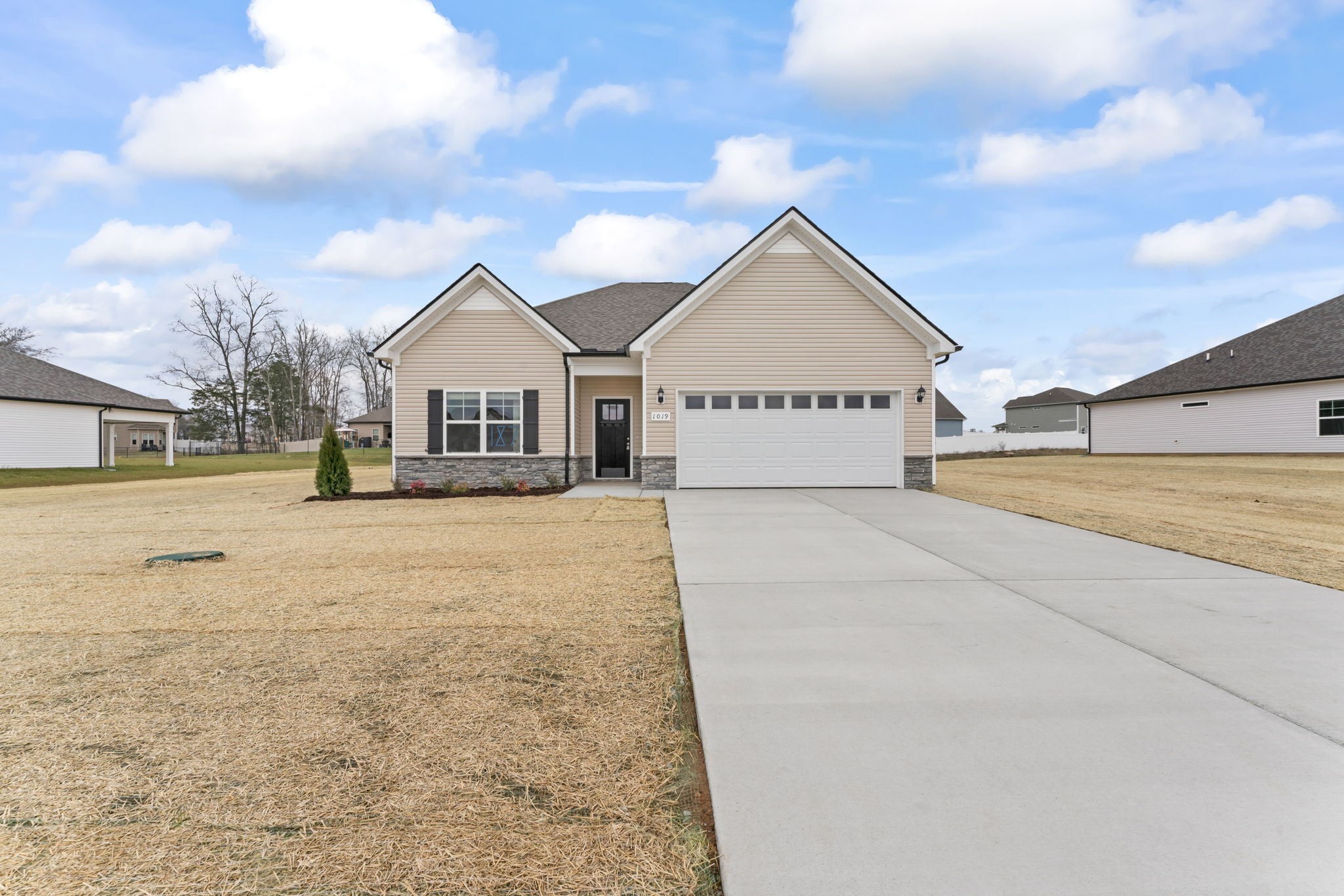 1129 Bluecreek Circle Property Photo 1