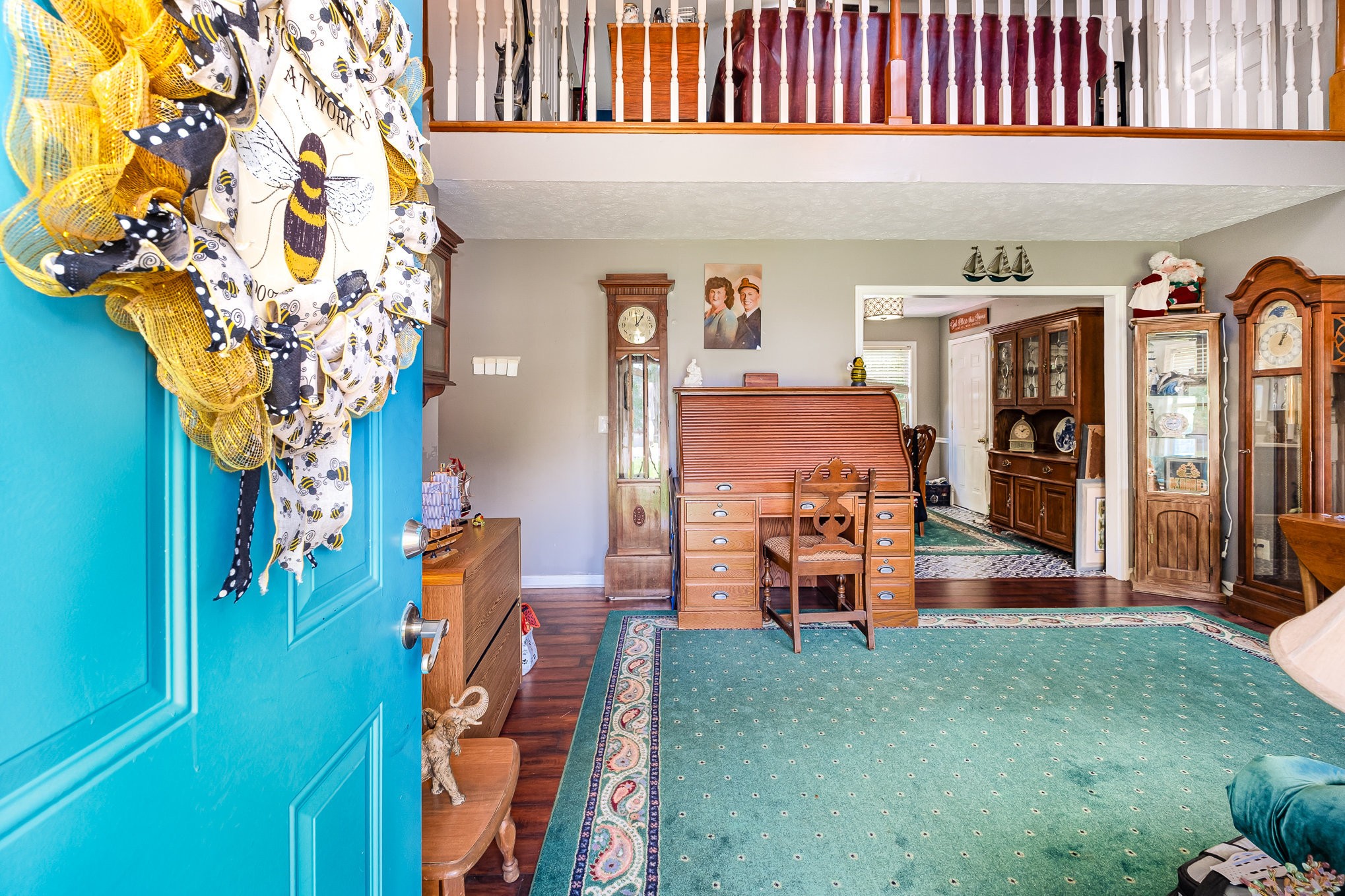 124 Gale Ln Property Photo 5