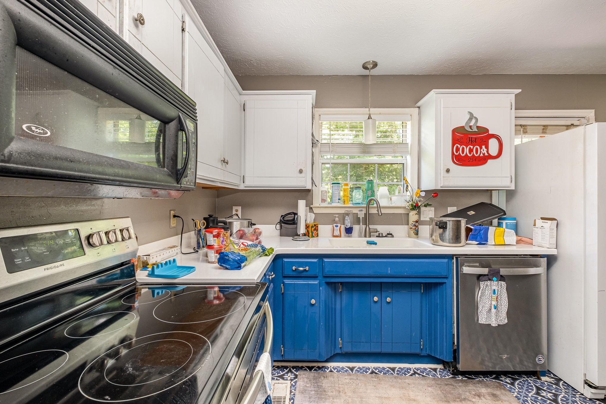 124 Gale Ln Property Photo 12