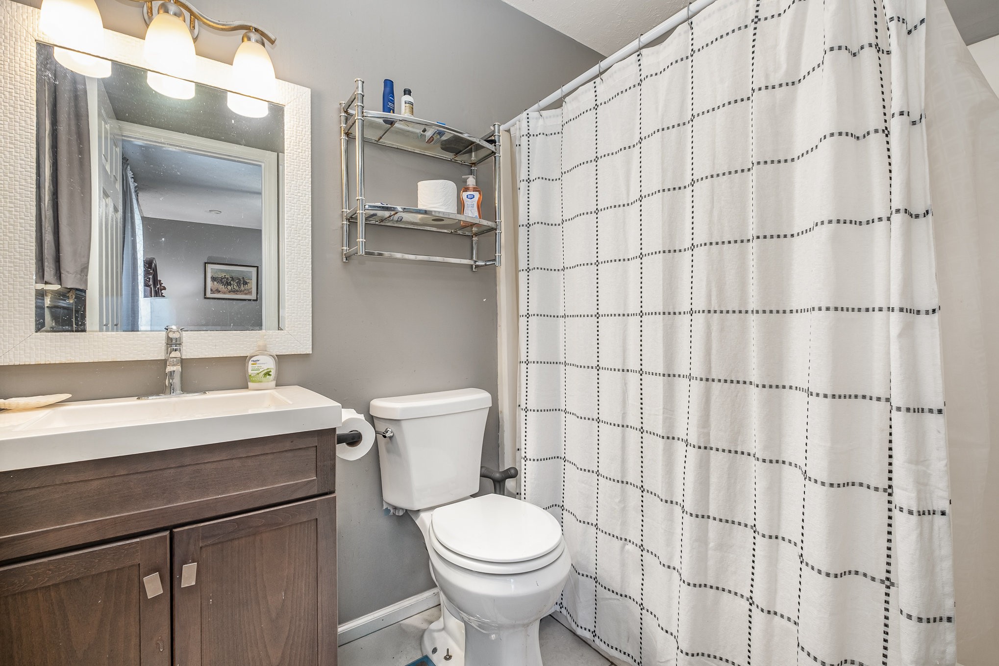 124 Gale Ln Property Photo 16