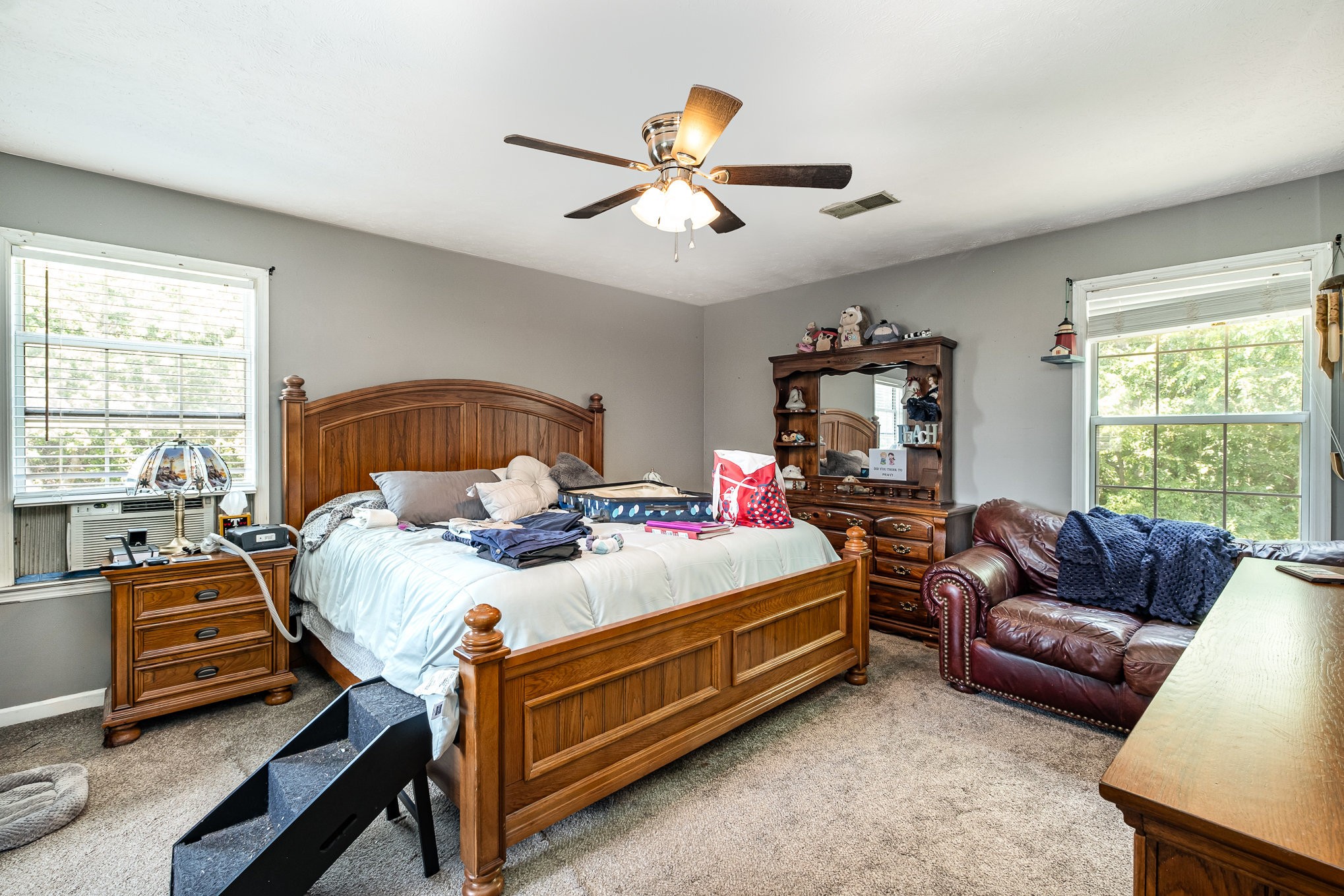 124 Gale Ln Property Photo 17