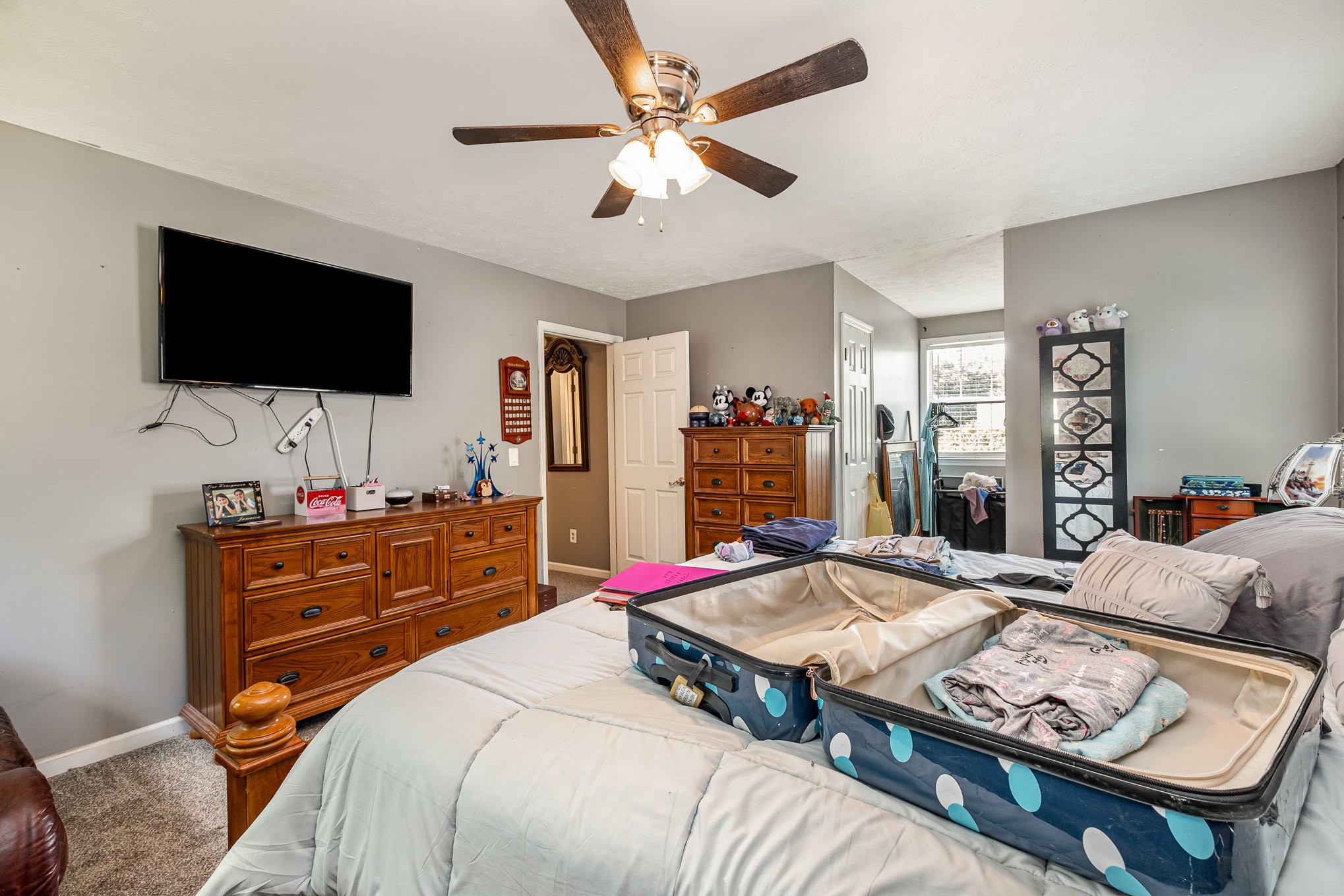 124 Gale Ln Property Photo 18