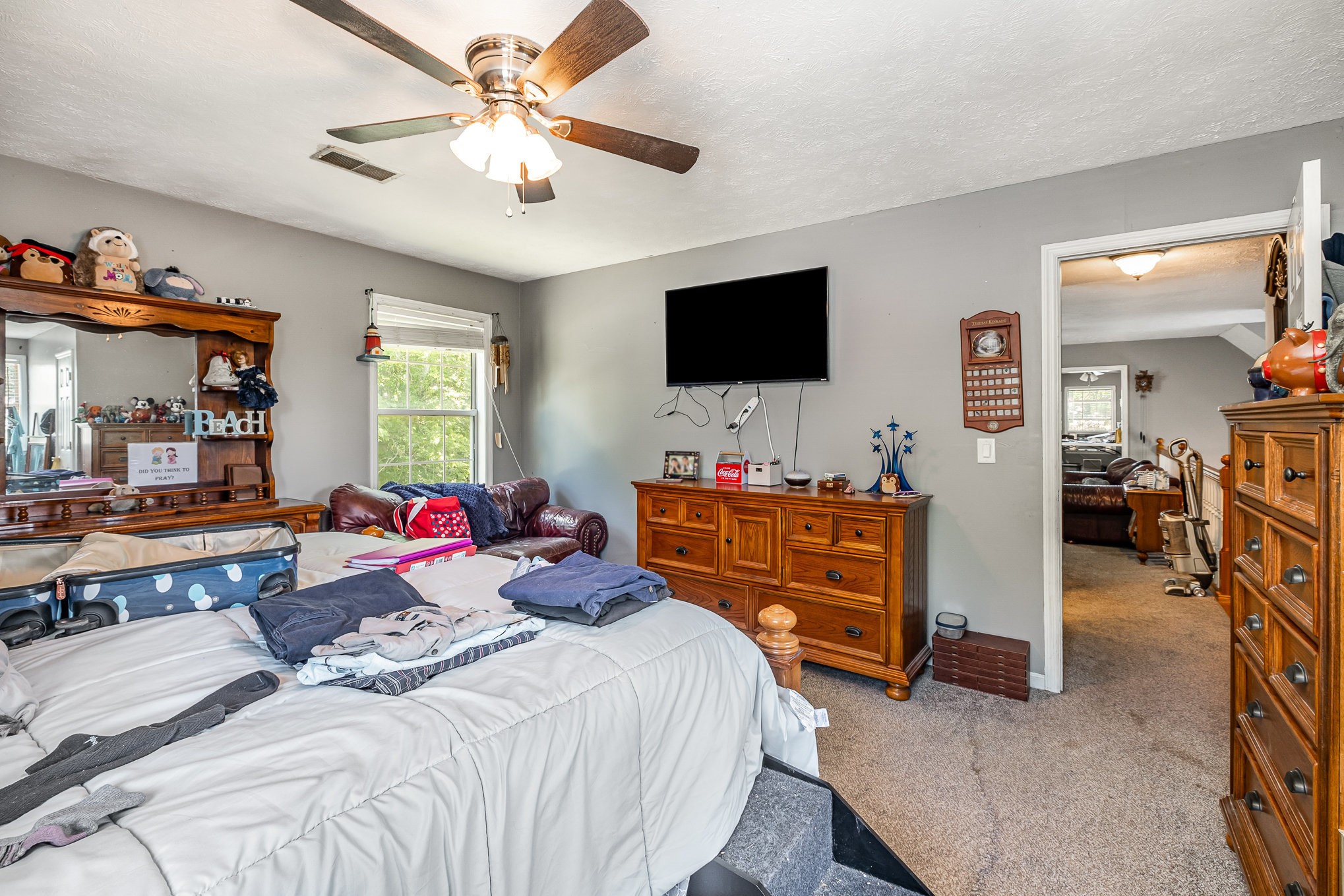 124 Gale Ln Property Photo 19