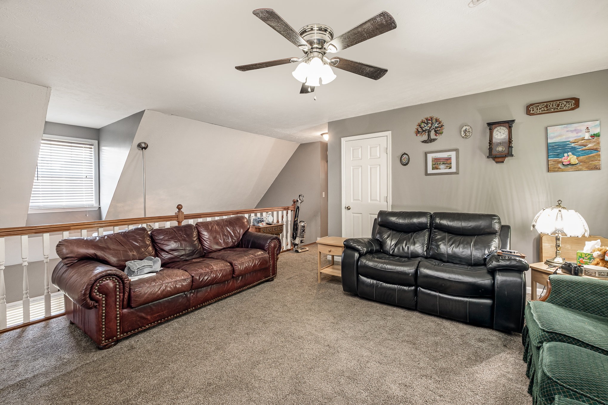 124 Gale Ln Property Photo 22