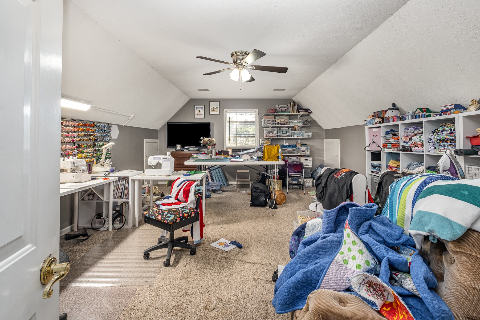 124 Gale Ln Property Photo 23