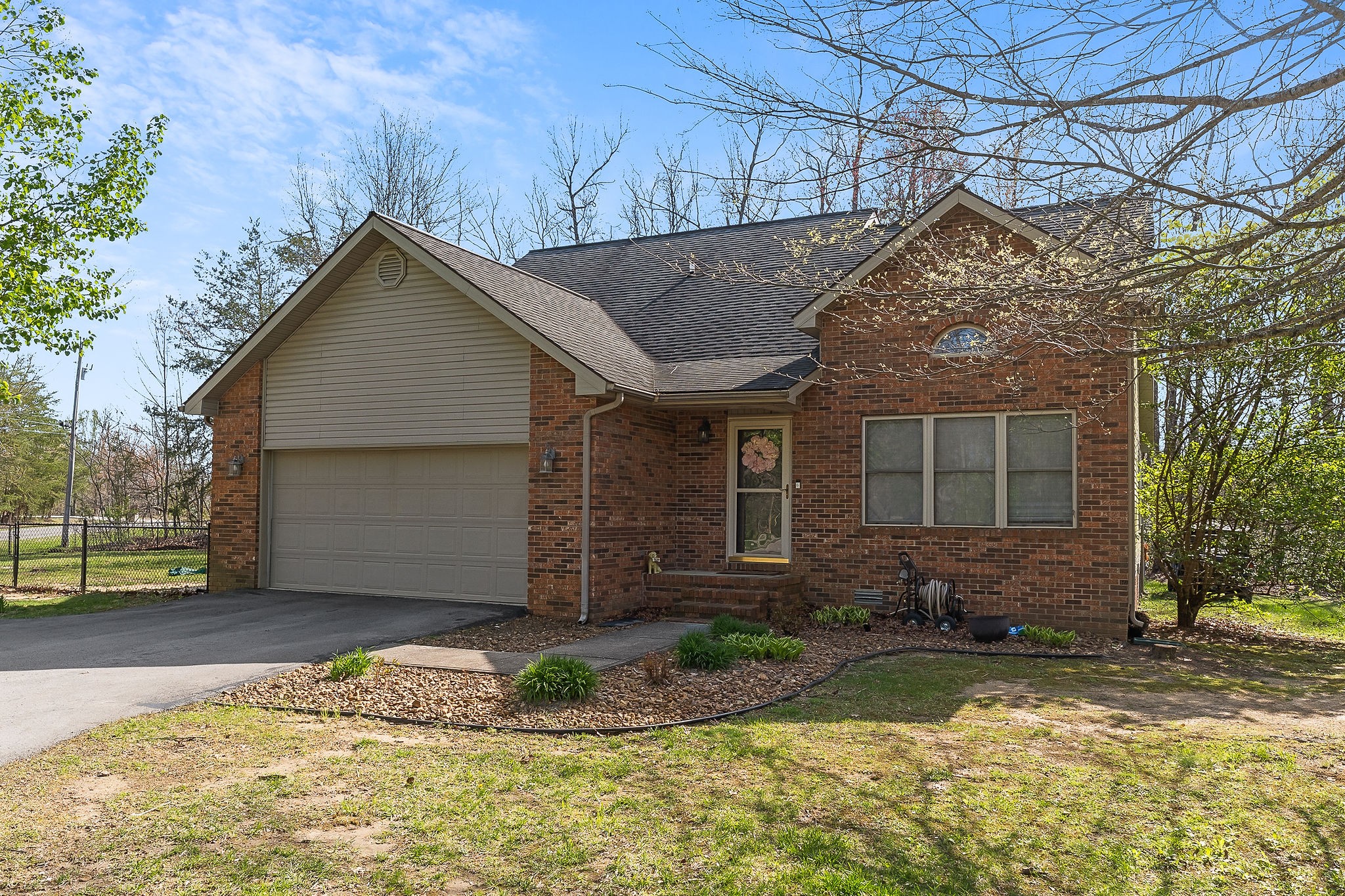 526 Bent Tree Rd Property Photo 1