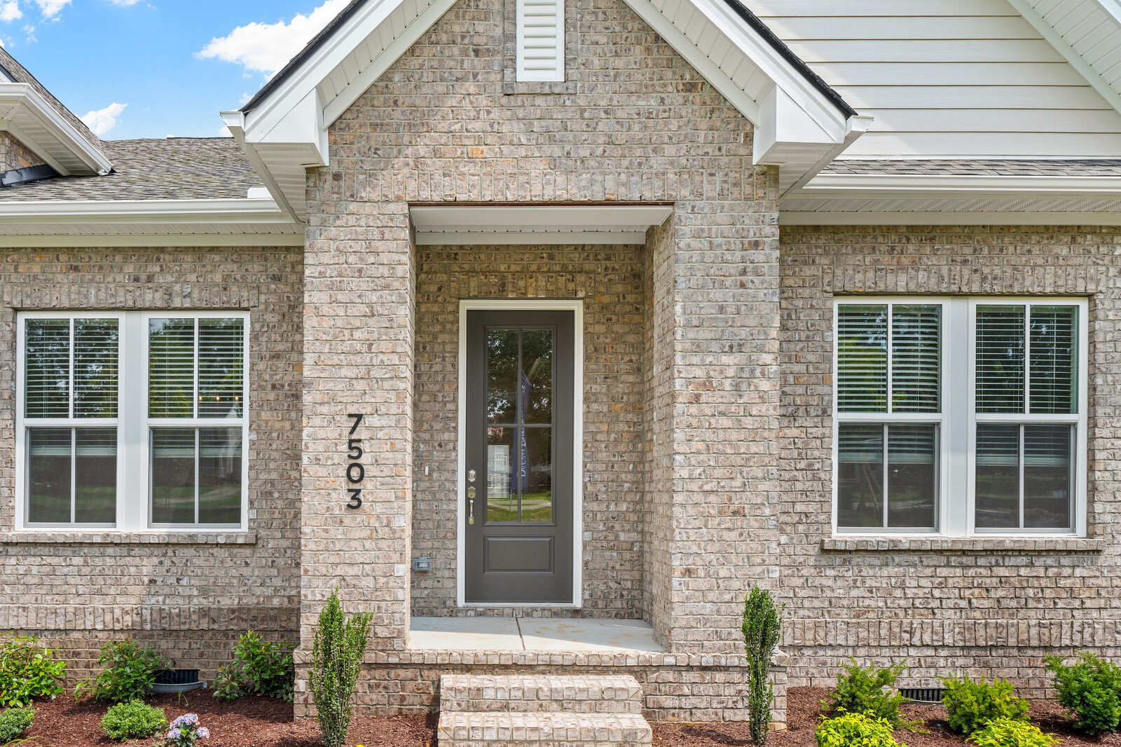 7503 Old Nashville Rd Property Photo 4