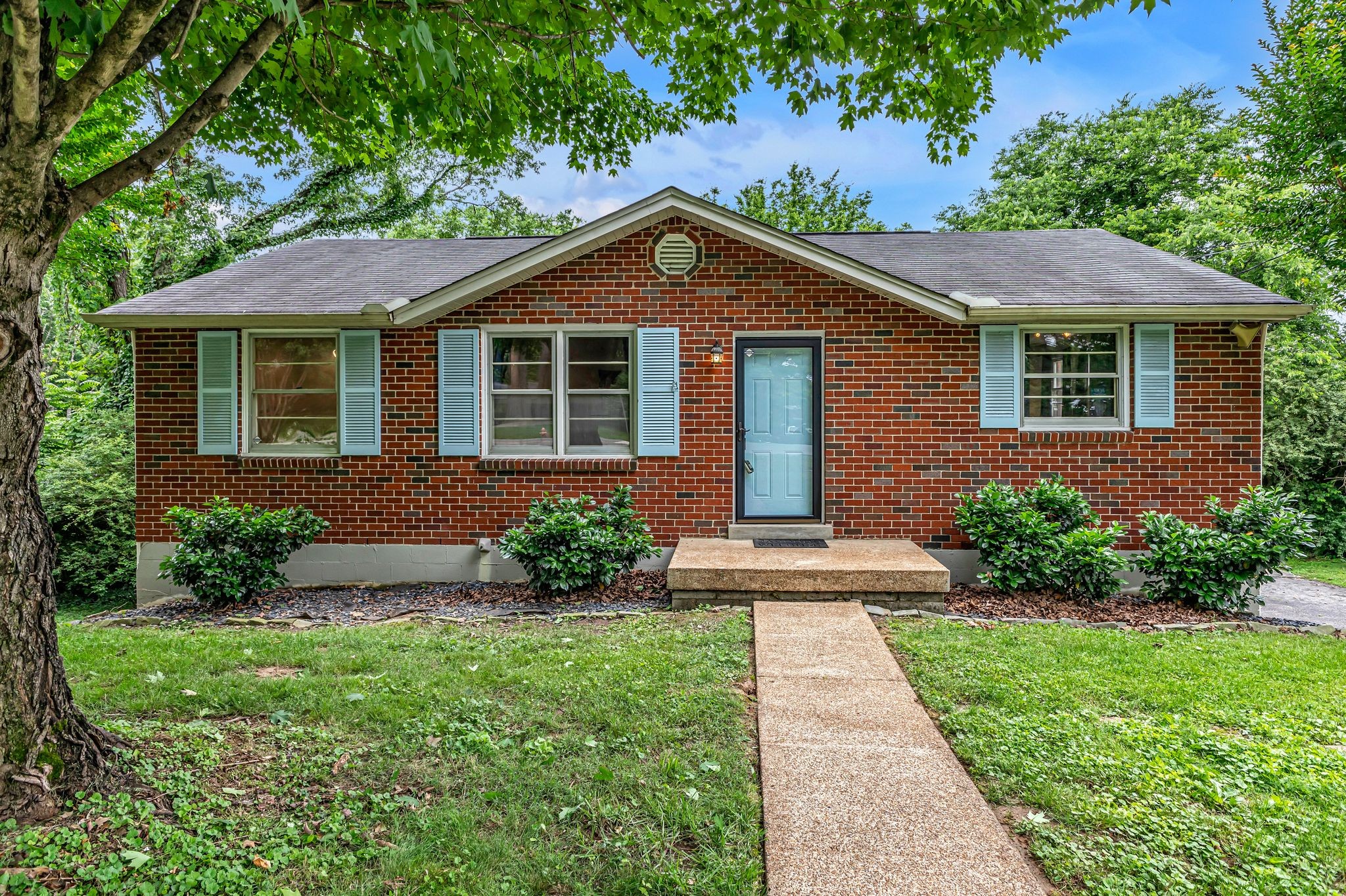 553 Brewer Dr Property Photo 1