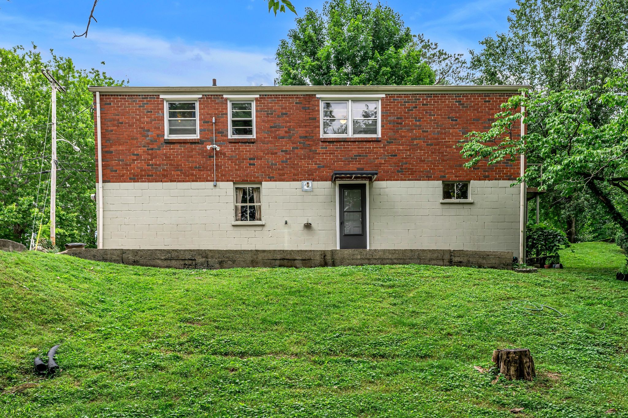 553 Brewer Dr Property Photo 29