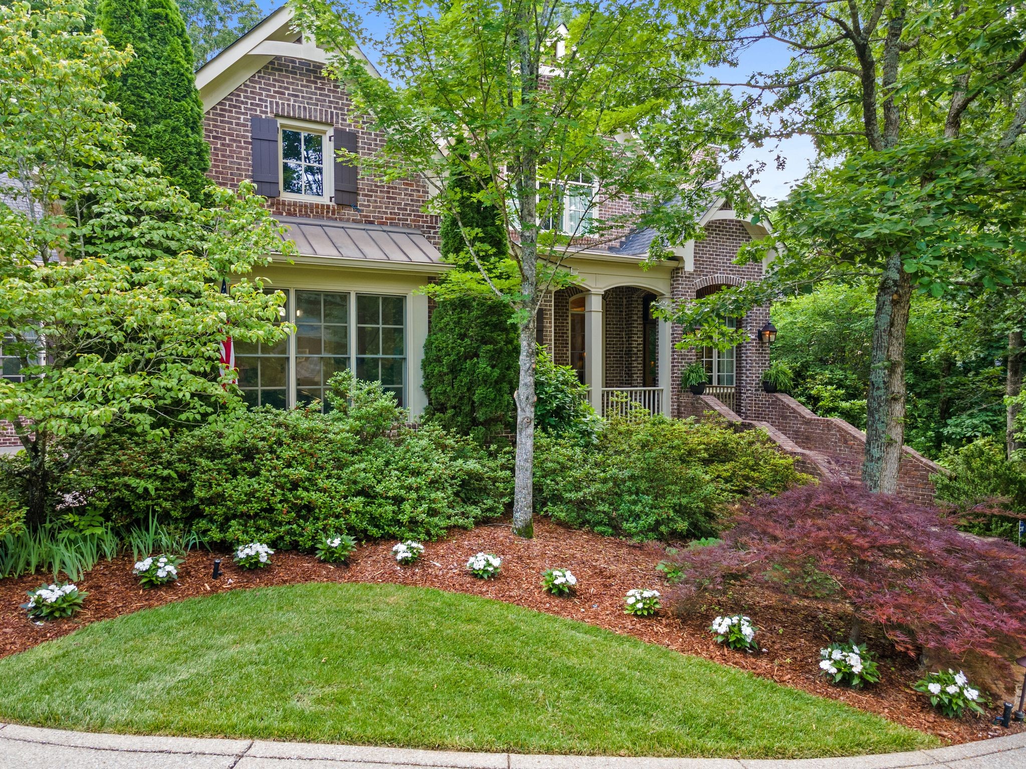 6521 Stableford Ln Property Photo 4