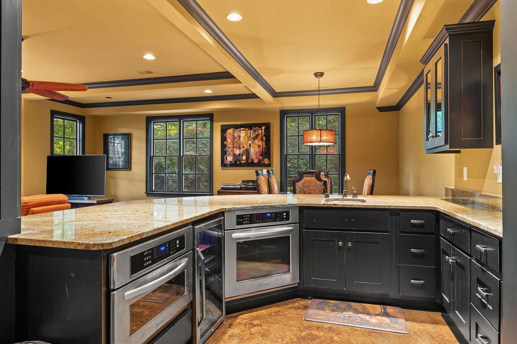 6521 Stableford Ln Property Photo 42