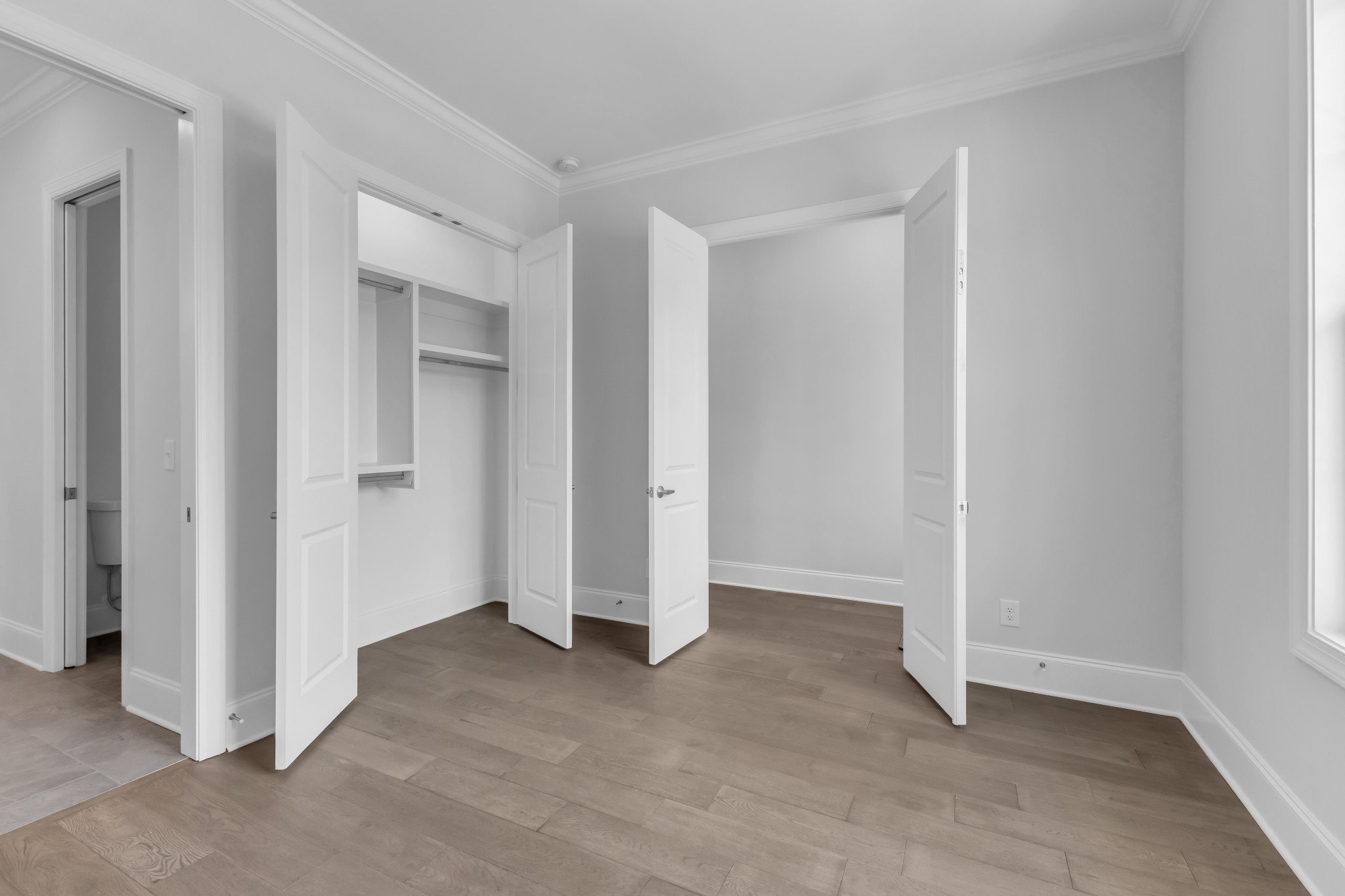 7133 Frances St Property Photo 10