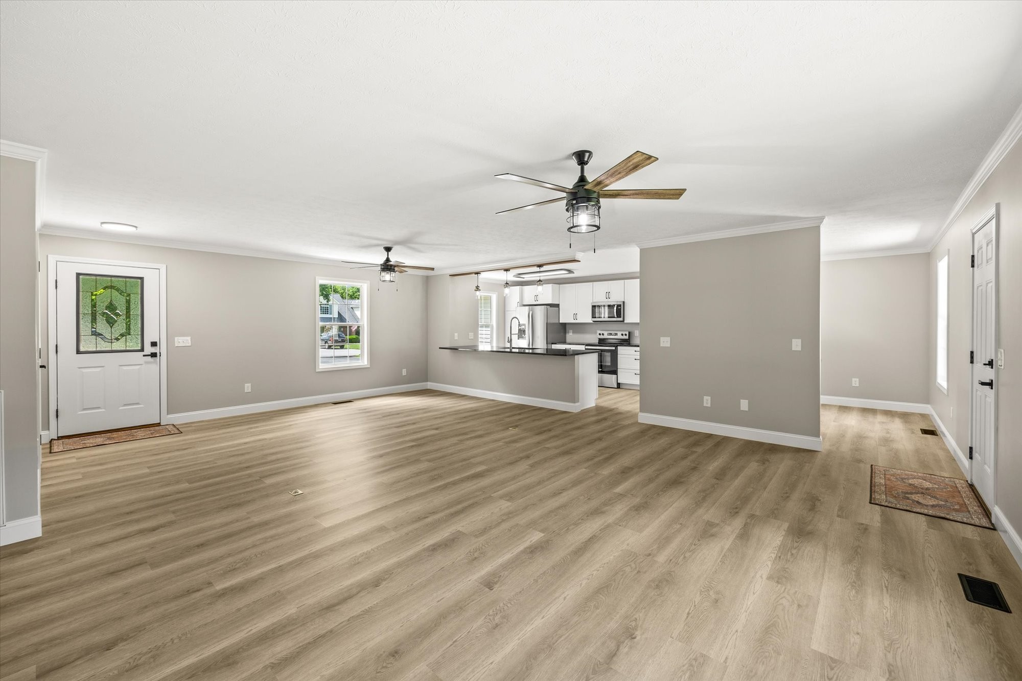 2933 Old Walton Cir Property Photo 6